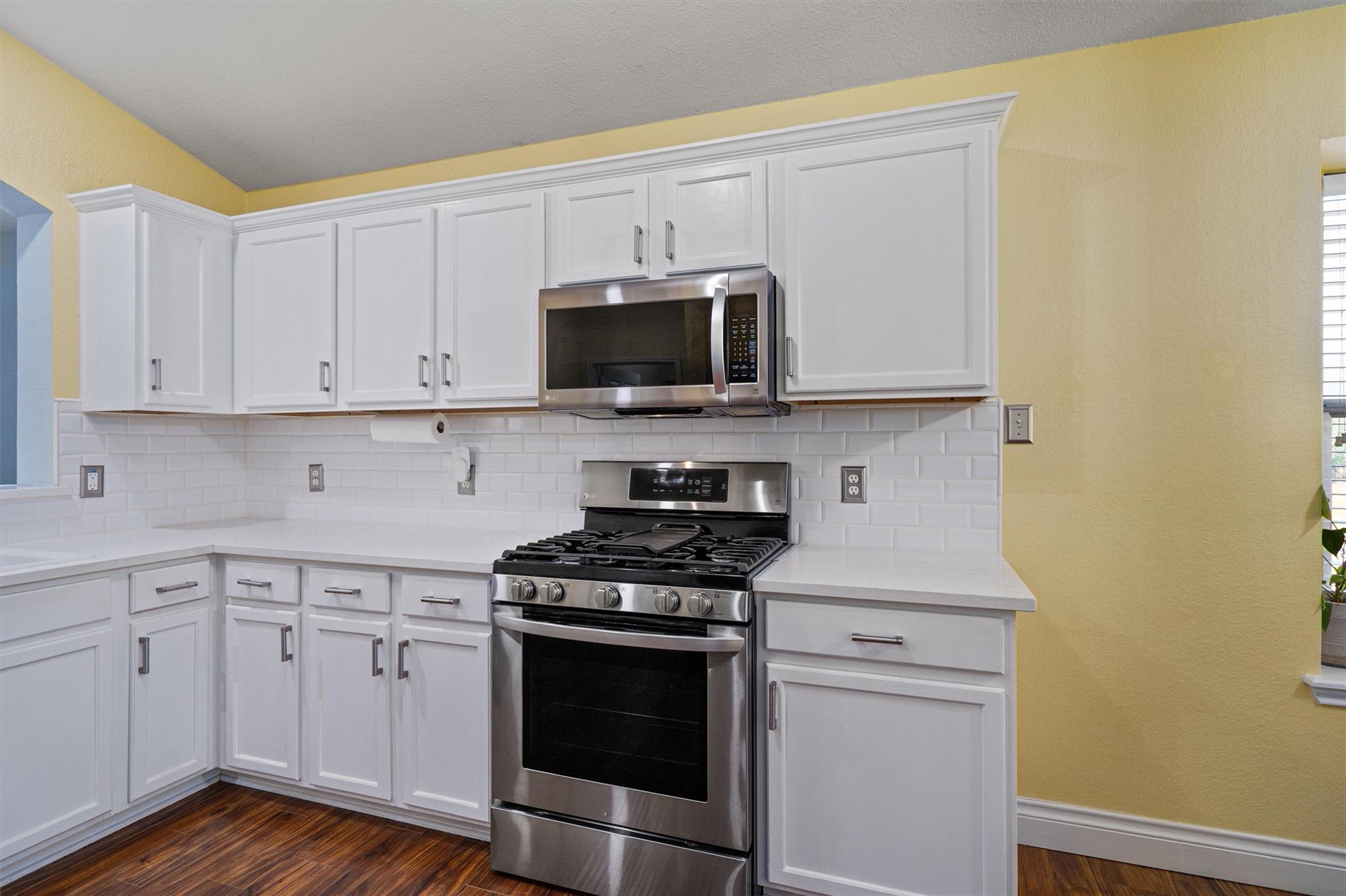 1108 Teapot Dr, Pflugerville, TX 78660