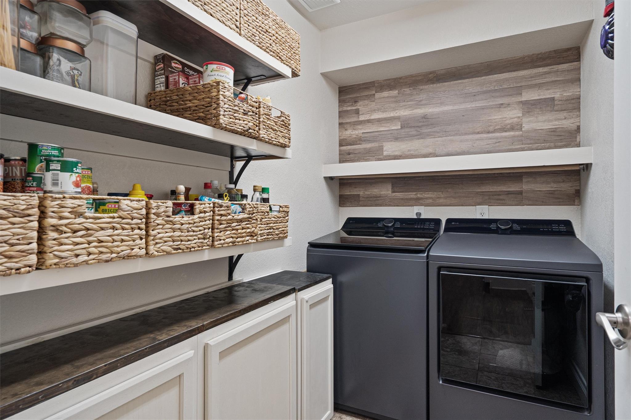 1108 Teapot Dr, Pflugerville, TX 78660