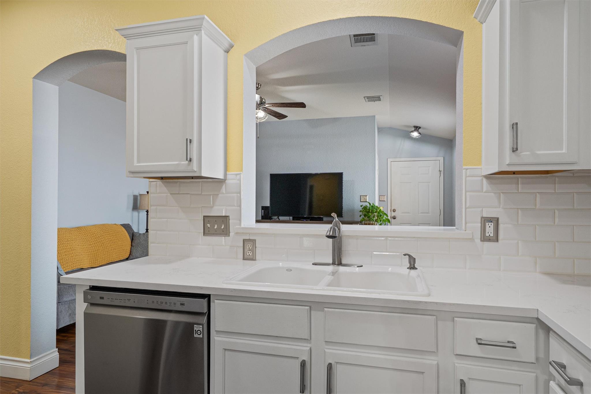 1108 Teapot Dr, Pflugerville, TX 78660