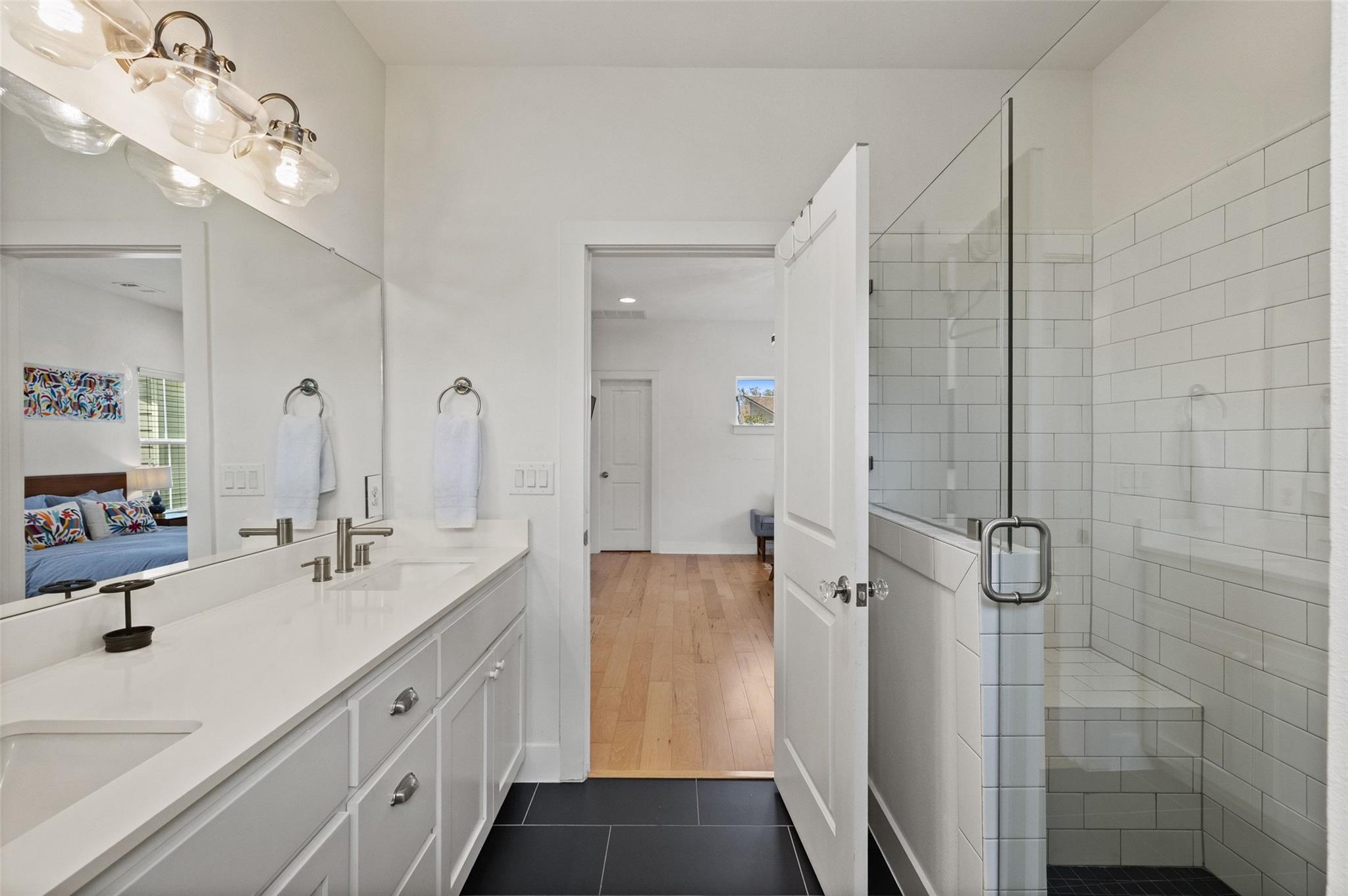 2713 Halcyon Dr # 3, Austin, TX 78702