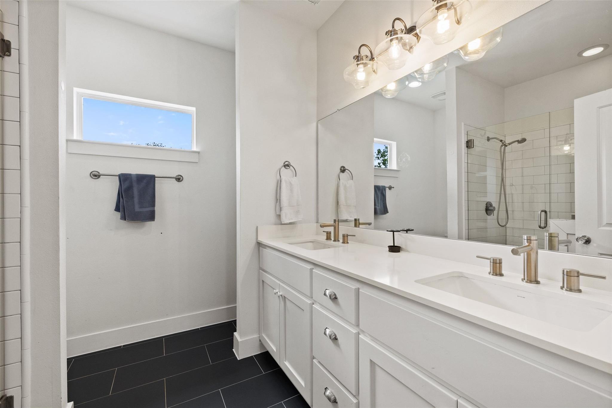 2713 Halcyon Dr # 3, Austin, TX 78702