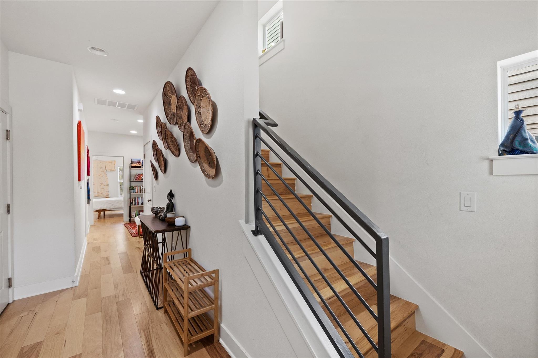 2713 Halcyon Dr # 3, Austin, TX 78702