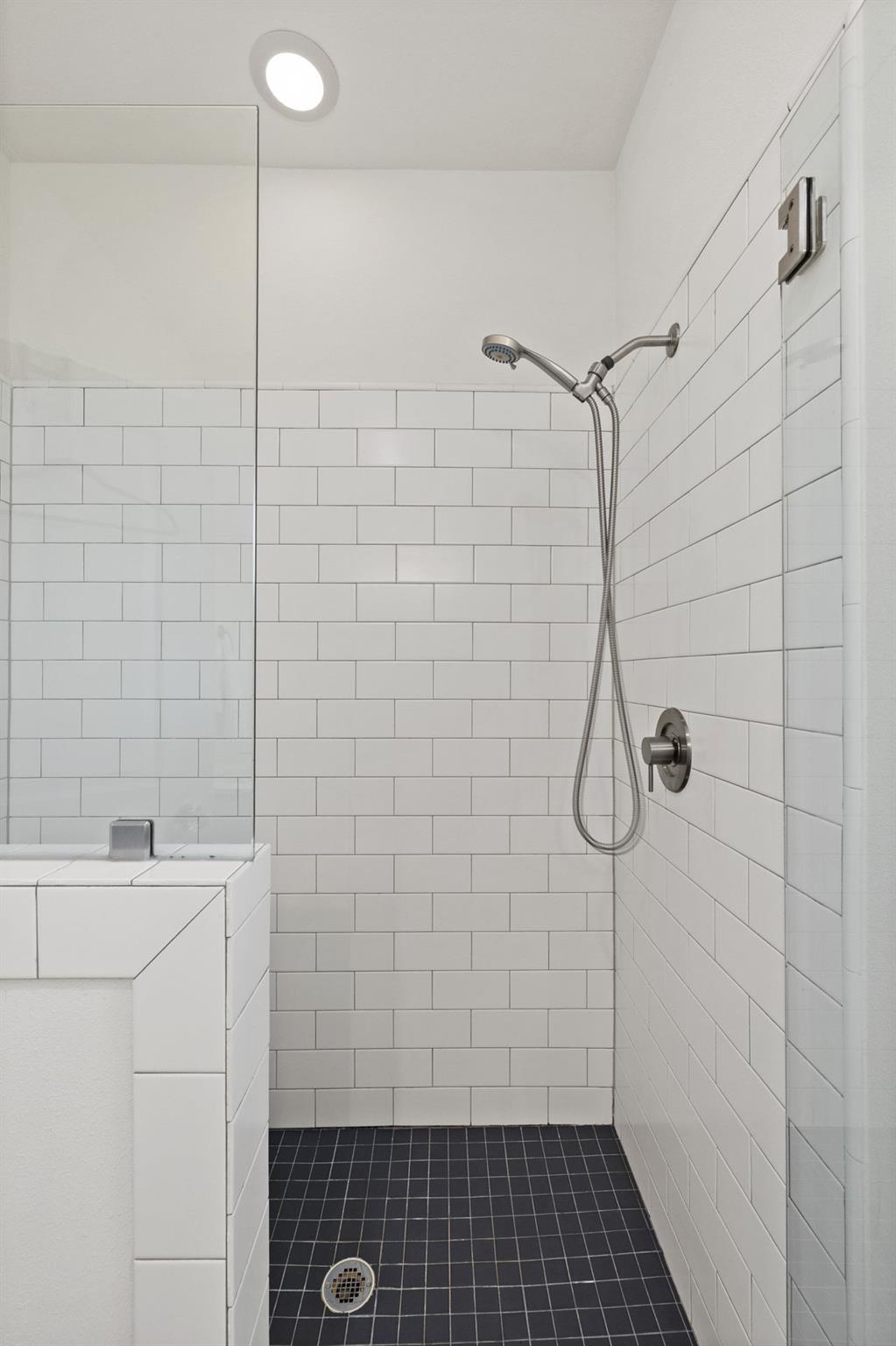 2713 Halcyon Dr # 3, Austin, TX 78702