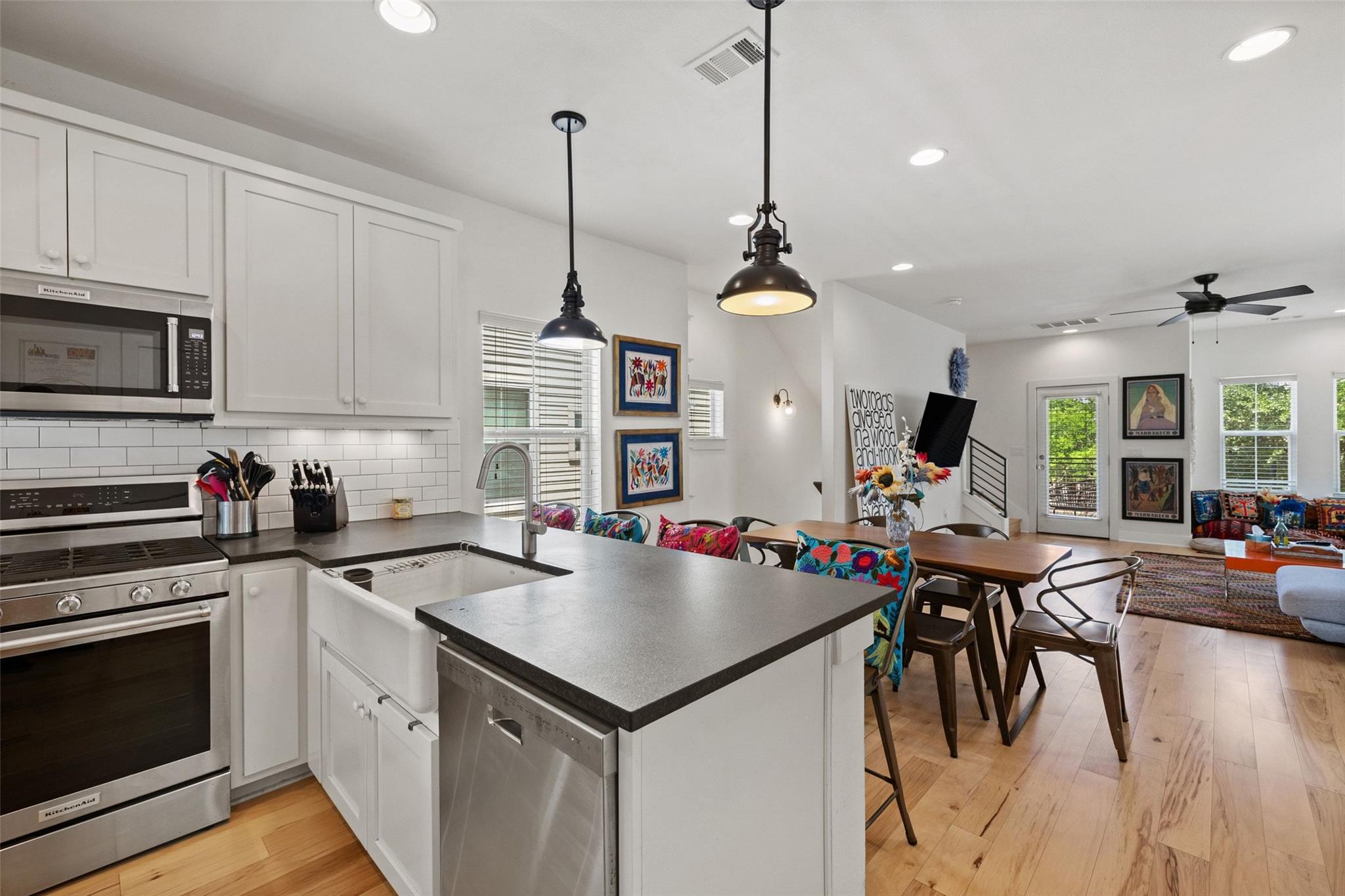 2713 Halcyon Dr # 3, Austin, TX 78702