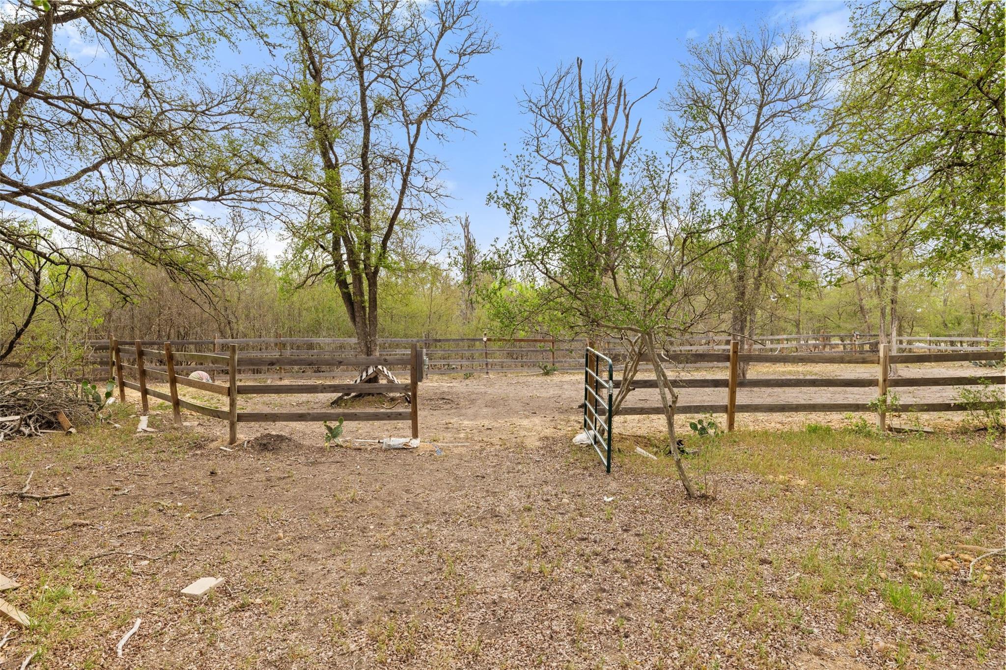 9426 Bock Rd, Buda, TX 78610