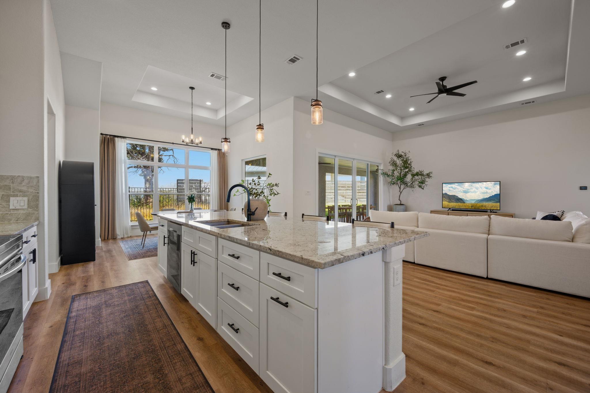 8604 Bar K Ranch Rd, Lago Vista, TX 78645