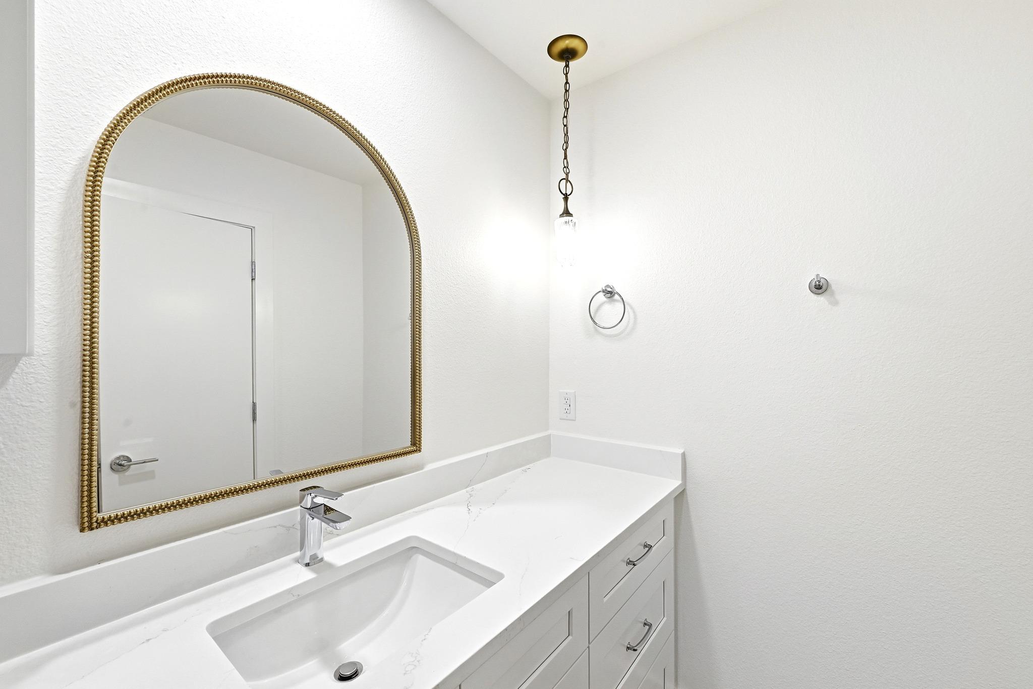 6202 Laurel Valley Dr # B, Austin, TX 78731