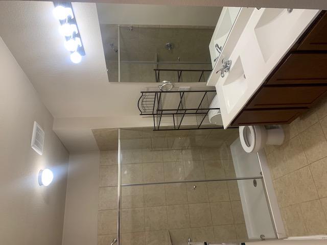 118 Eagle Lake Dr, Hutto, TX 78634