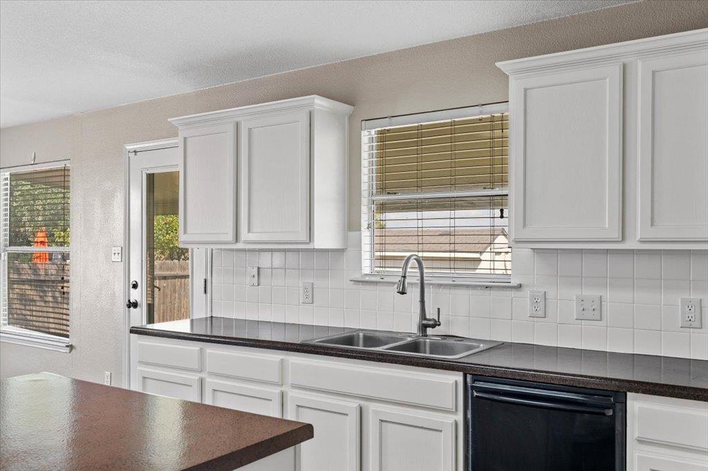 1612 Rossport Bnd, Leander, TX 78641