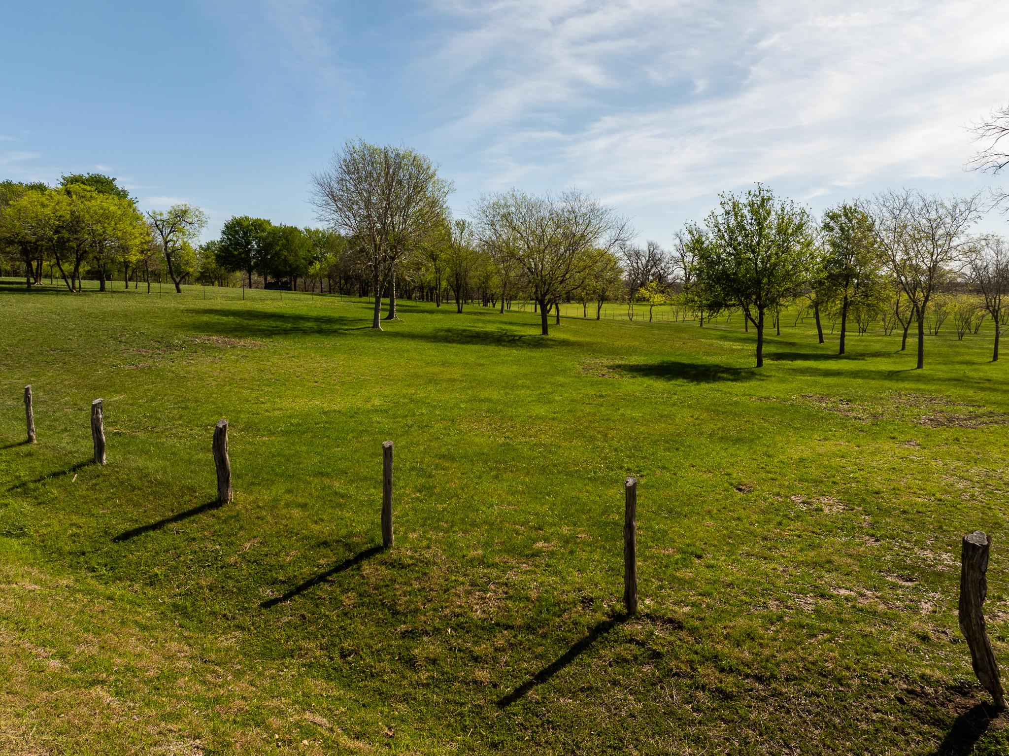 2041 County Road 429, Rockdale, TX 76567