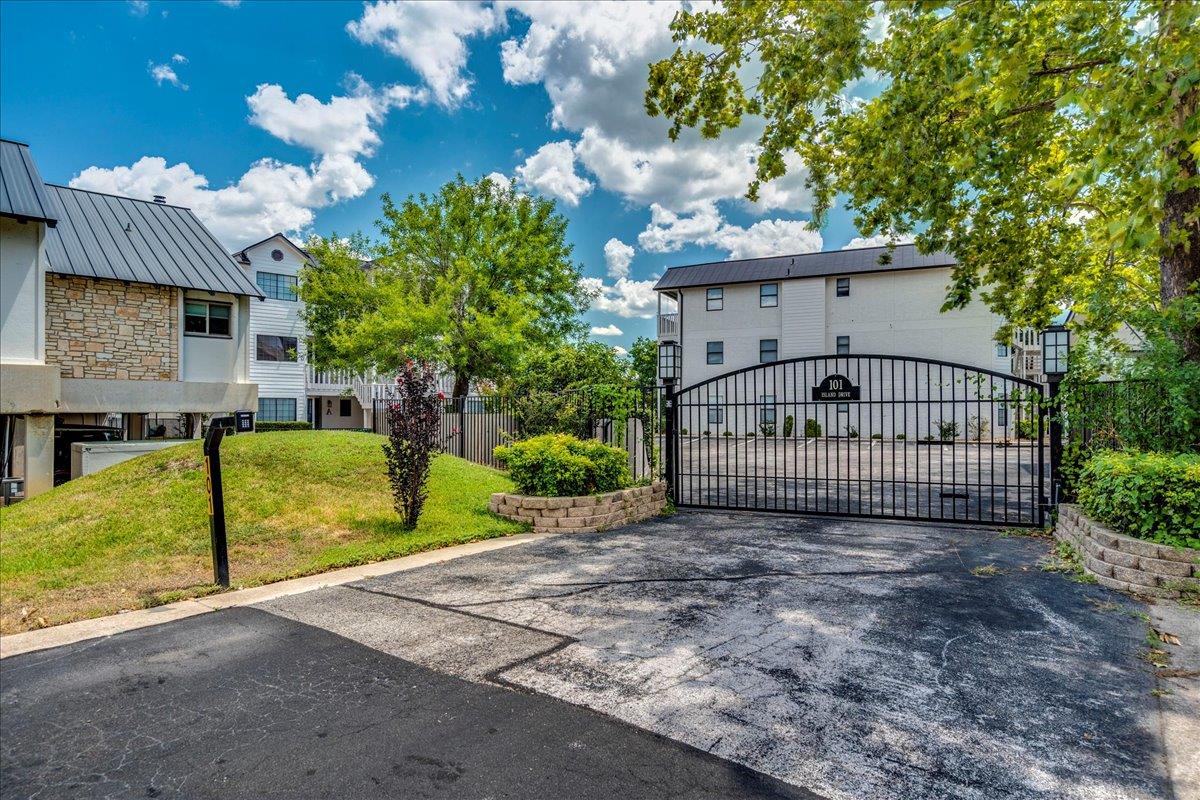 101 Island Dr # A, Horseshoe Bay, TX 78657