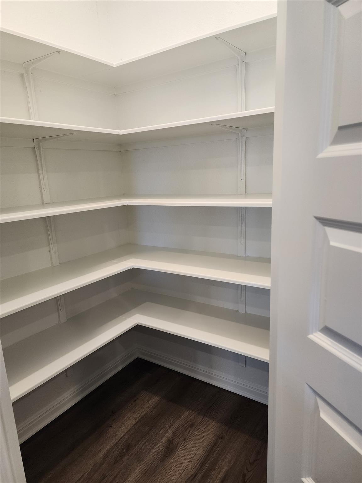 120 Greenspire Ln, Hutto, TX 78634