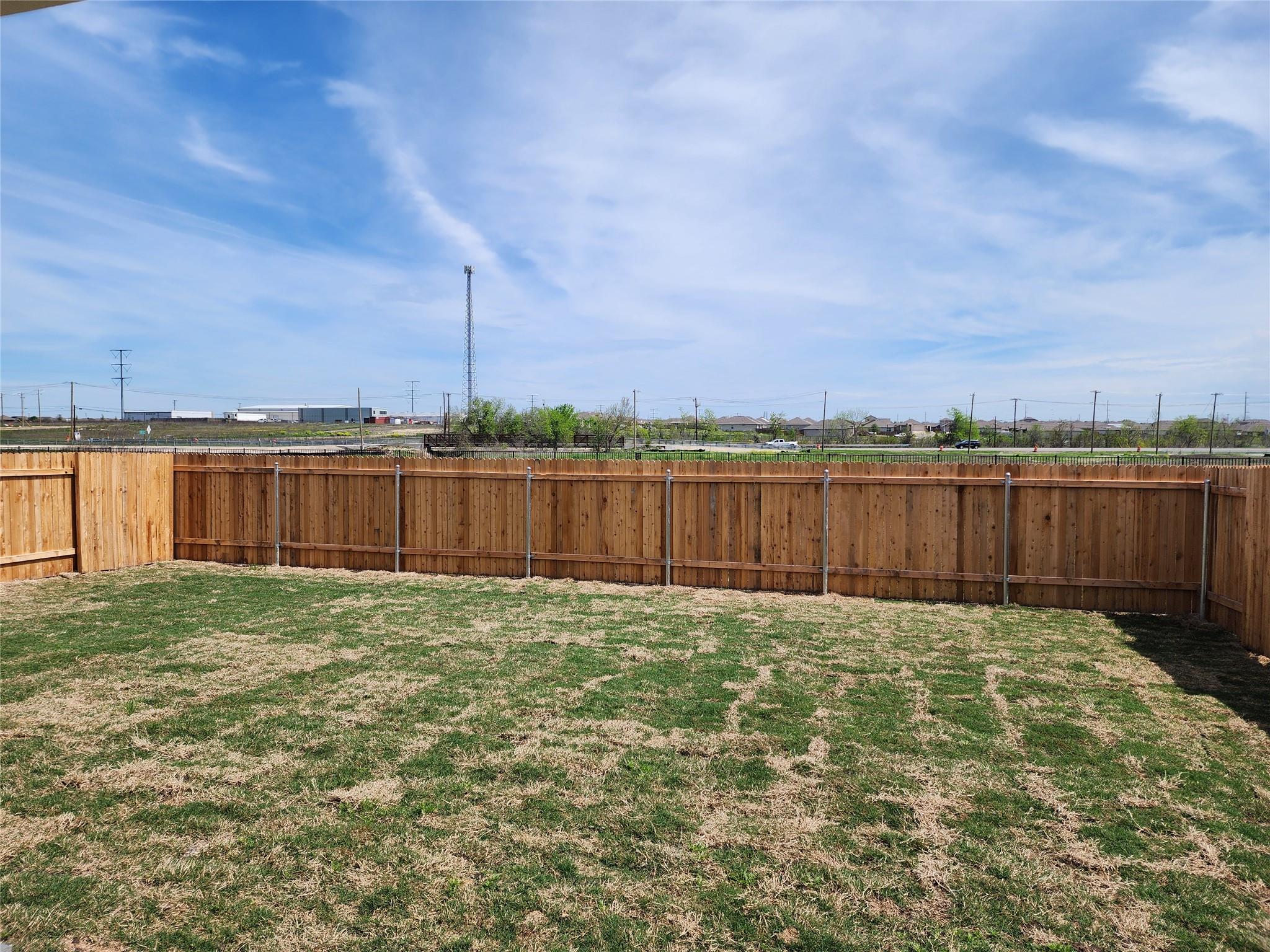 120 Greenspire Ln, Hutto, TX 78634