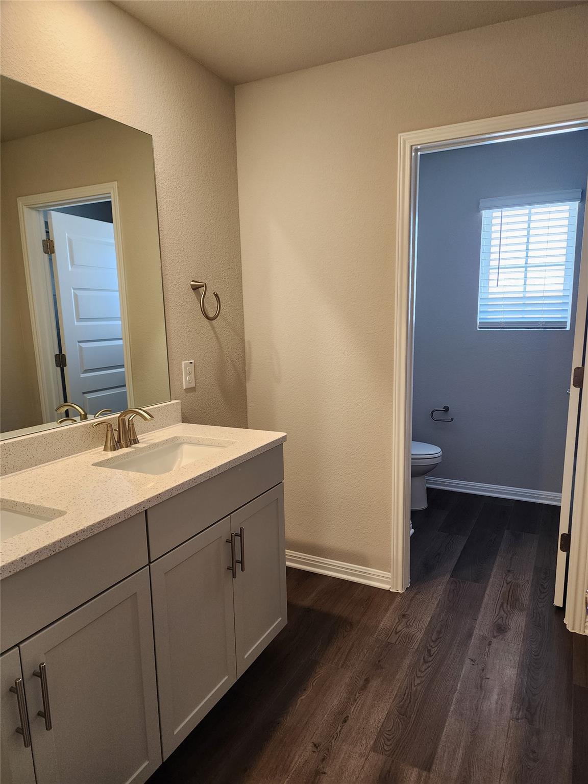 120 Greenspire Ln, Hutto, TX 78634