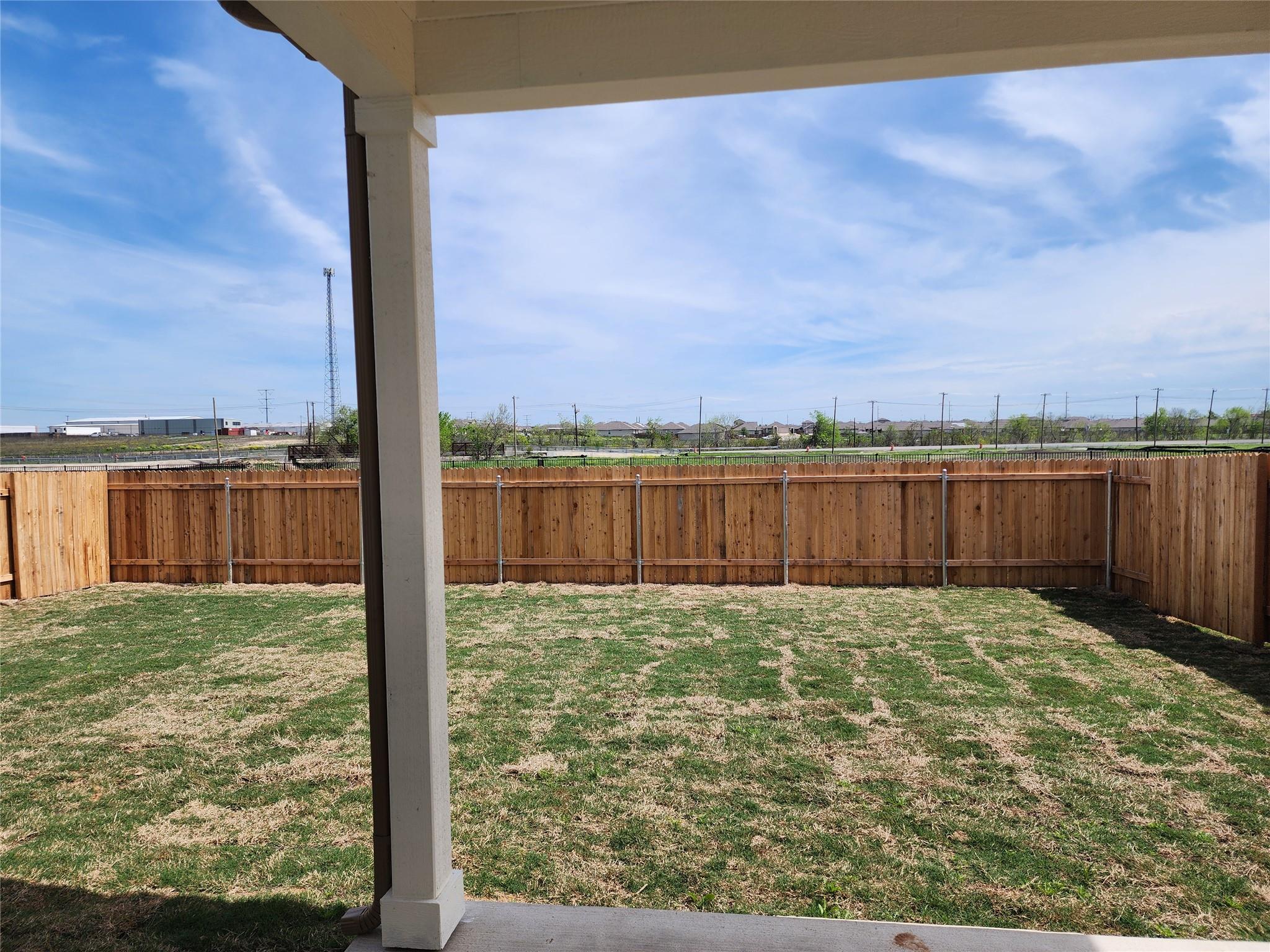 120 Greenspire Ln, Hutto, TX 78634