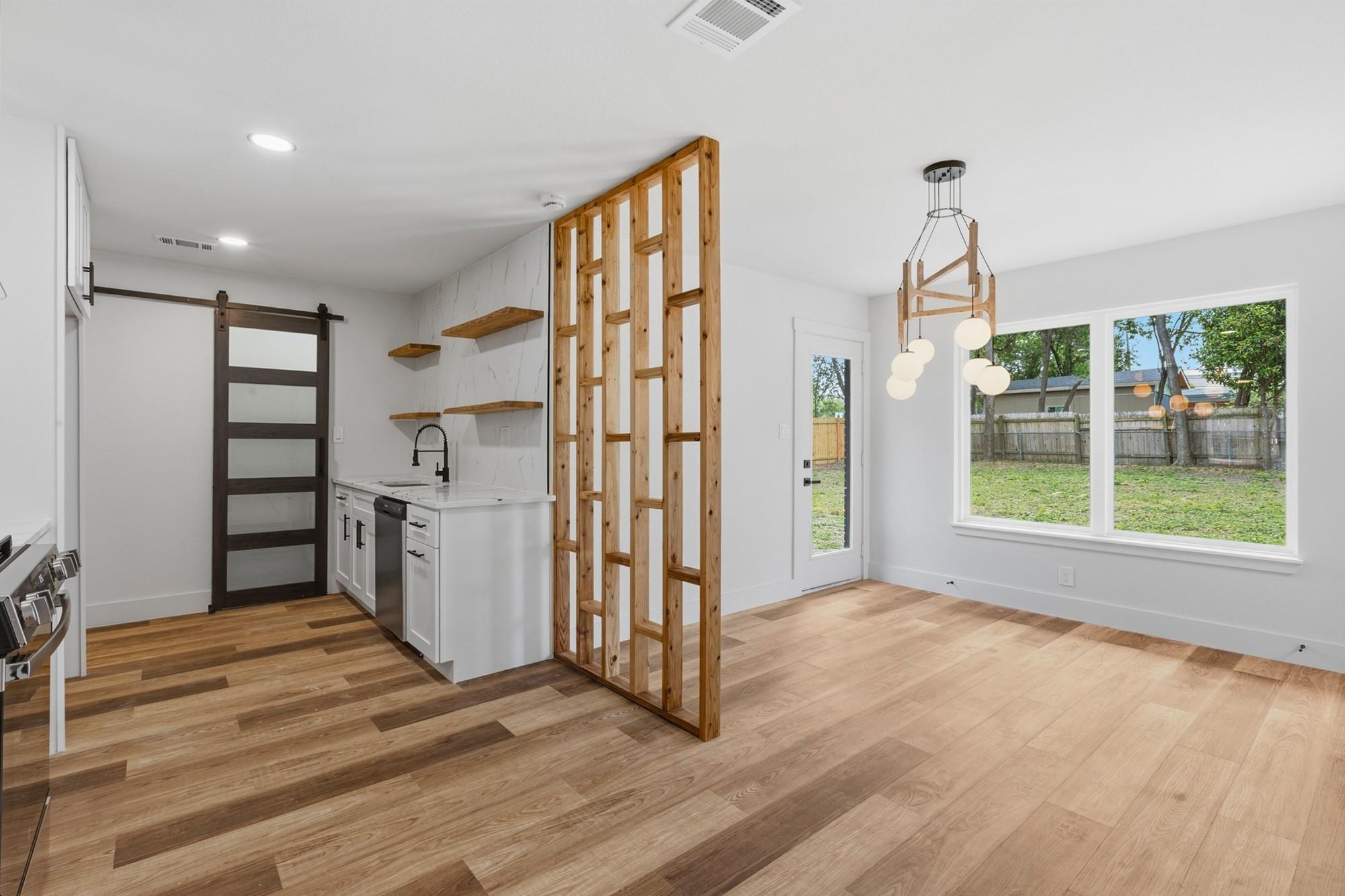 309 E Lola Dr, Austin, TX 78753