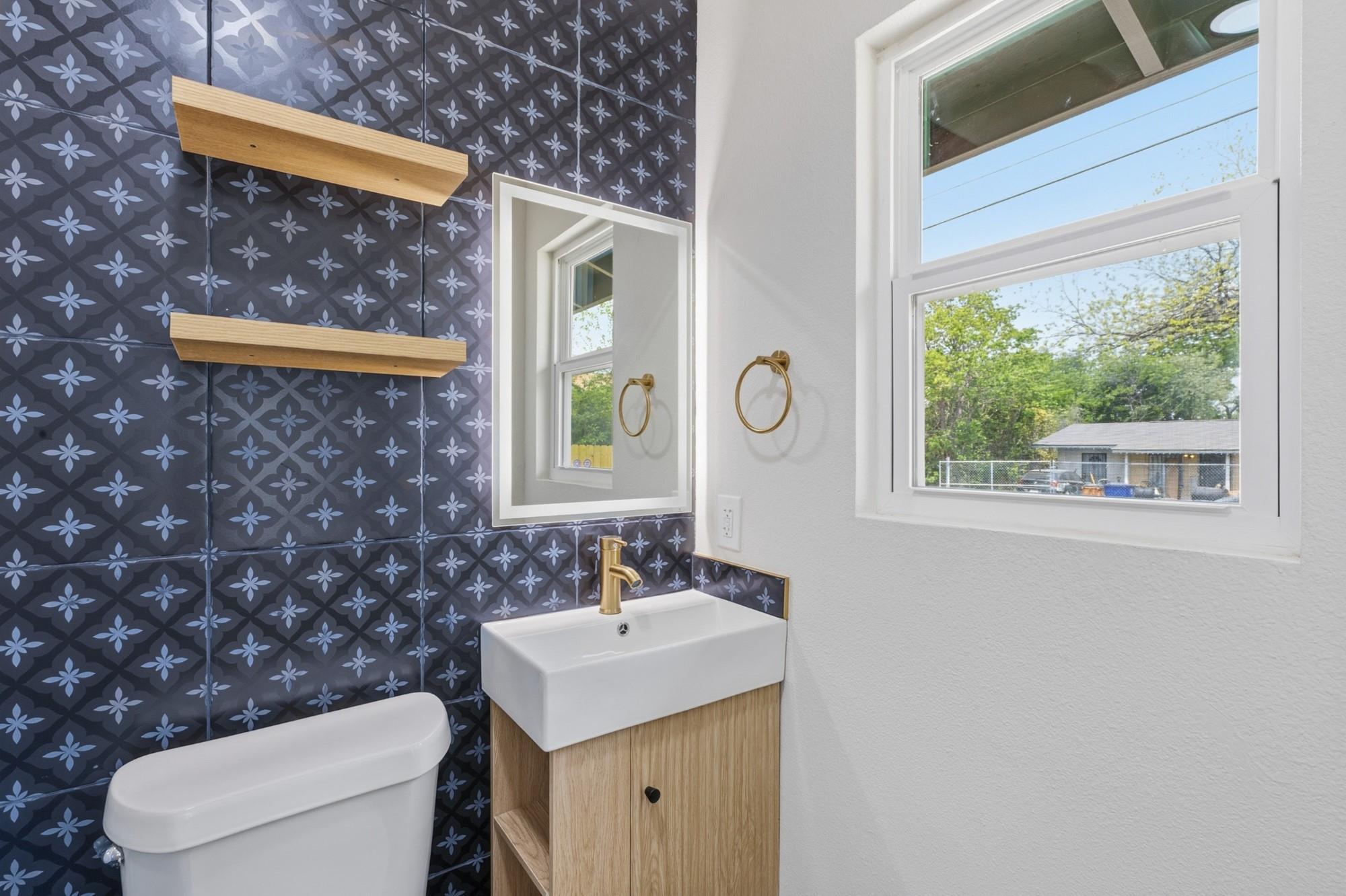 309 E Lola Dr, Austin, TX 78753