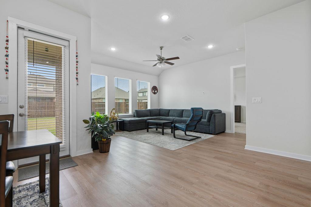 1813 Crow Hop Vw, Leander, TX 78641