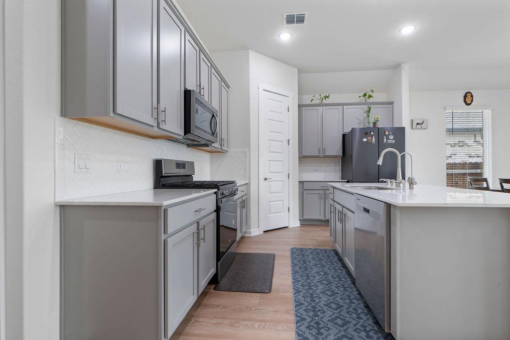 1813 Crow Hop Vw, Leander, TX 78641