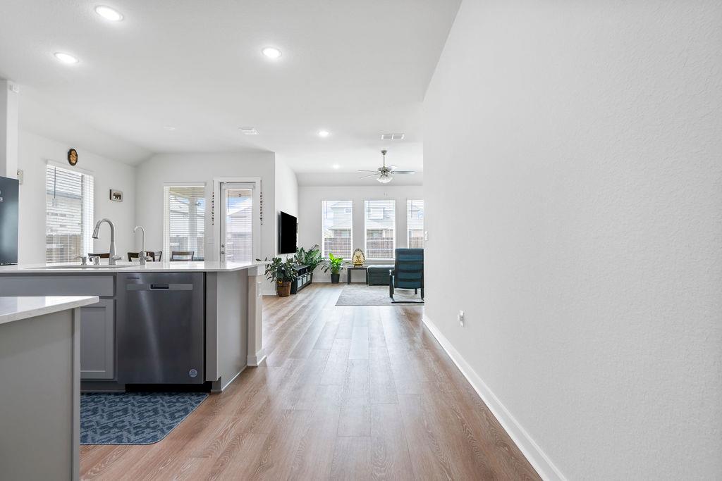 1813 Crow Hop Vw, Leander, TX 78641