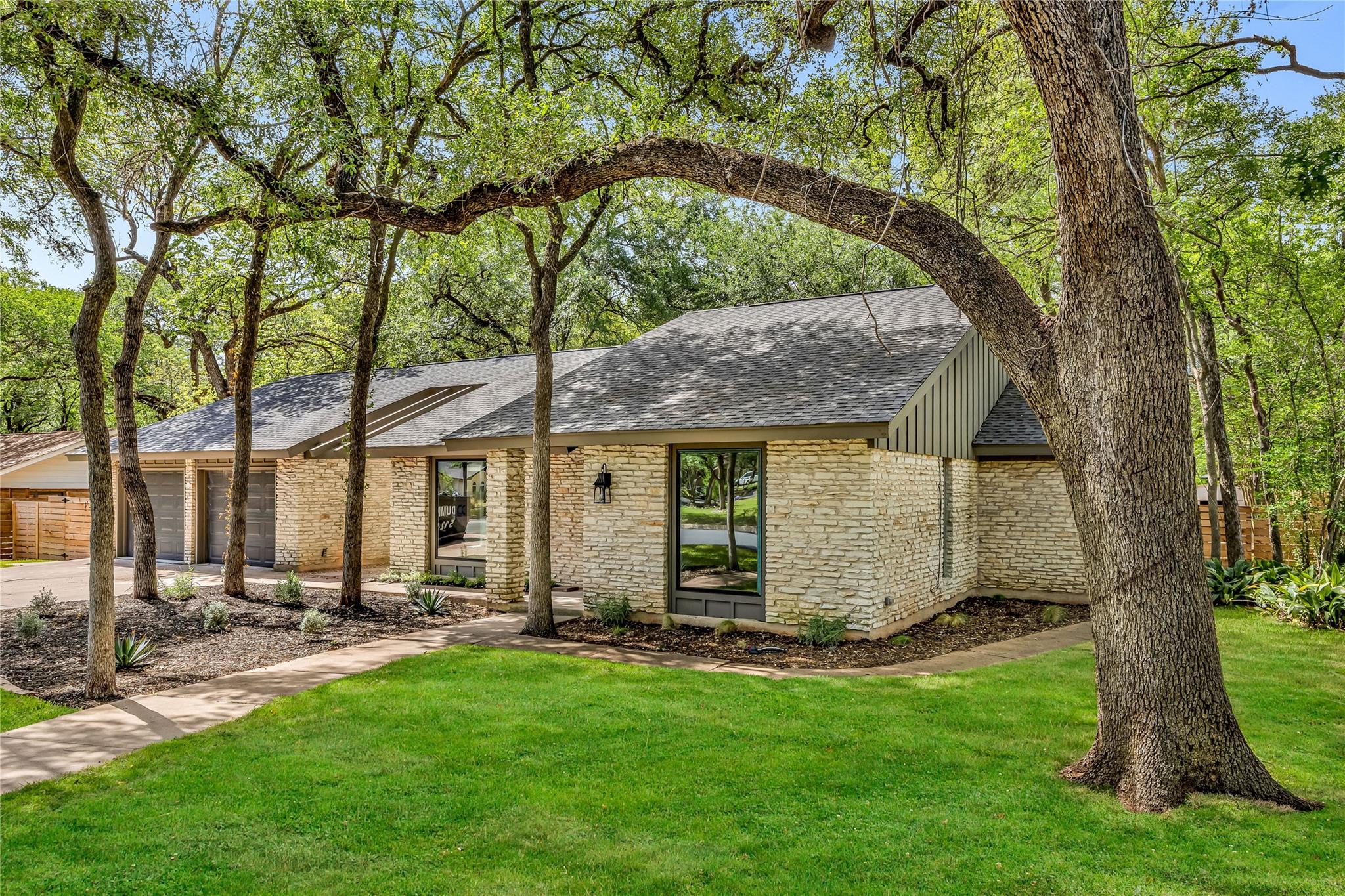 2501 Crownspoint Dr, Austin, TX 78748