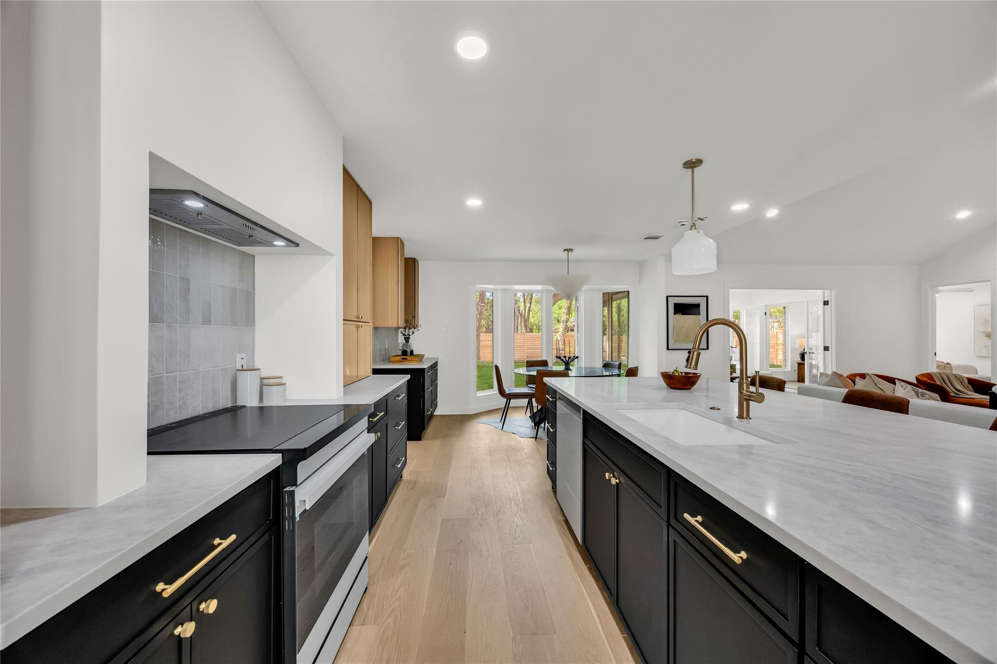 2501 Crownspoint Dr, Austin, TX 78748