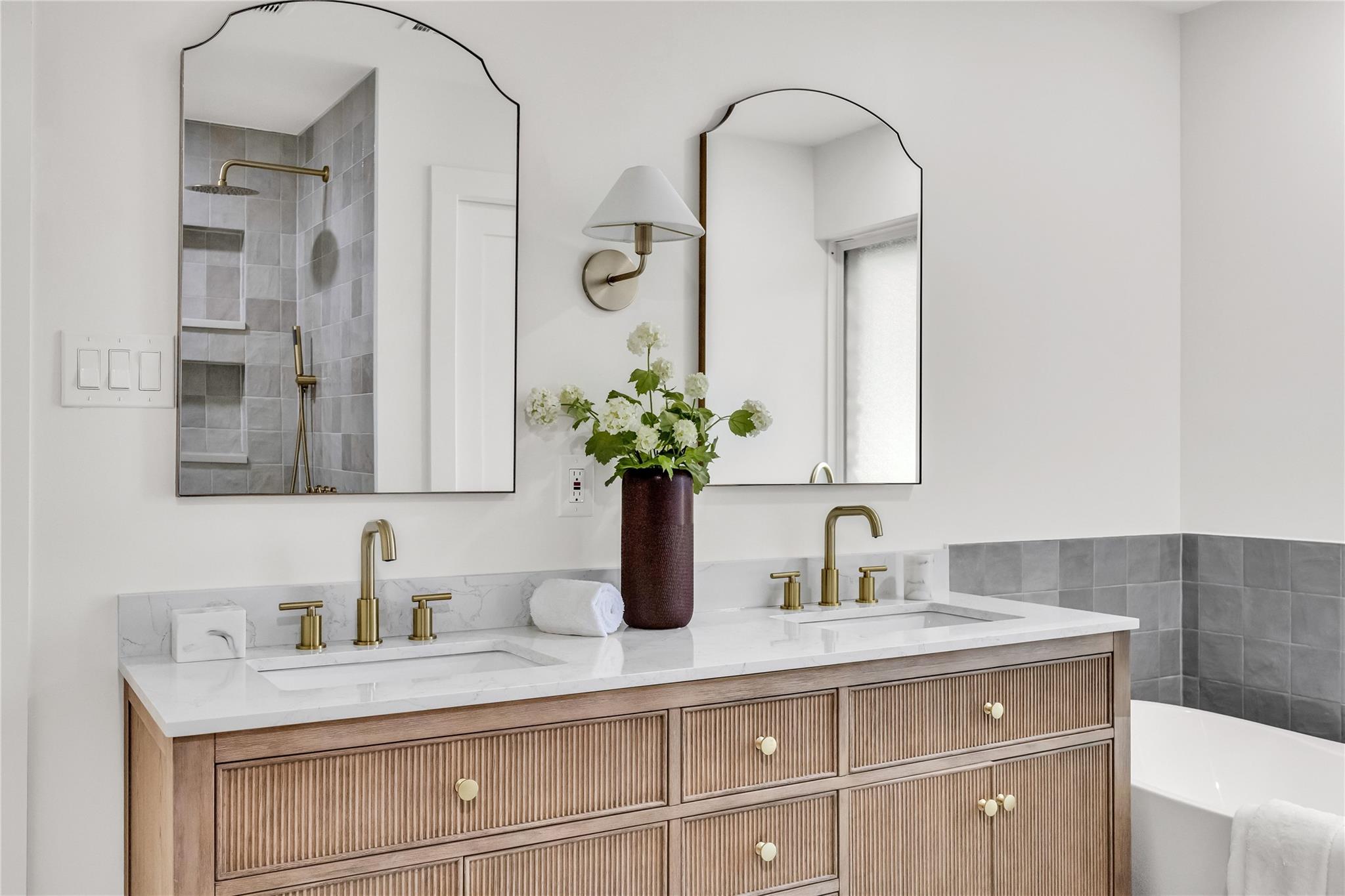 2501 Crownspoint Dr, Austin, TX 78748