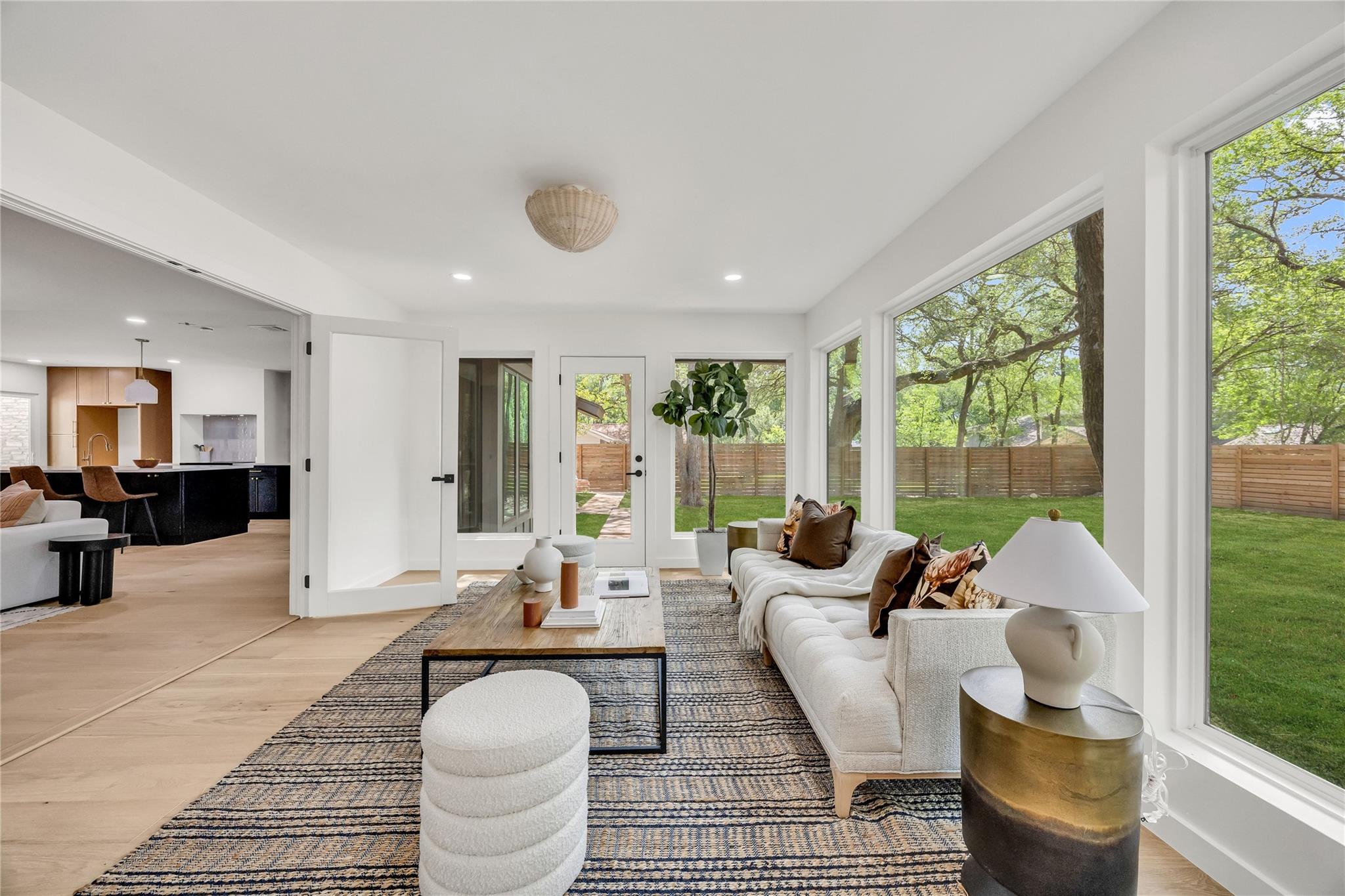 2501 Crownspoint Dr, Austin, TX 78748