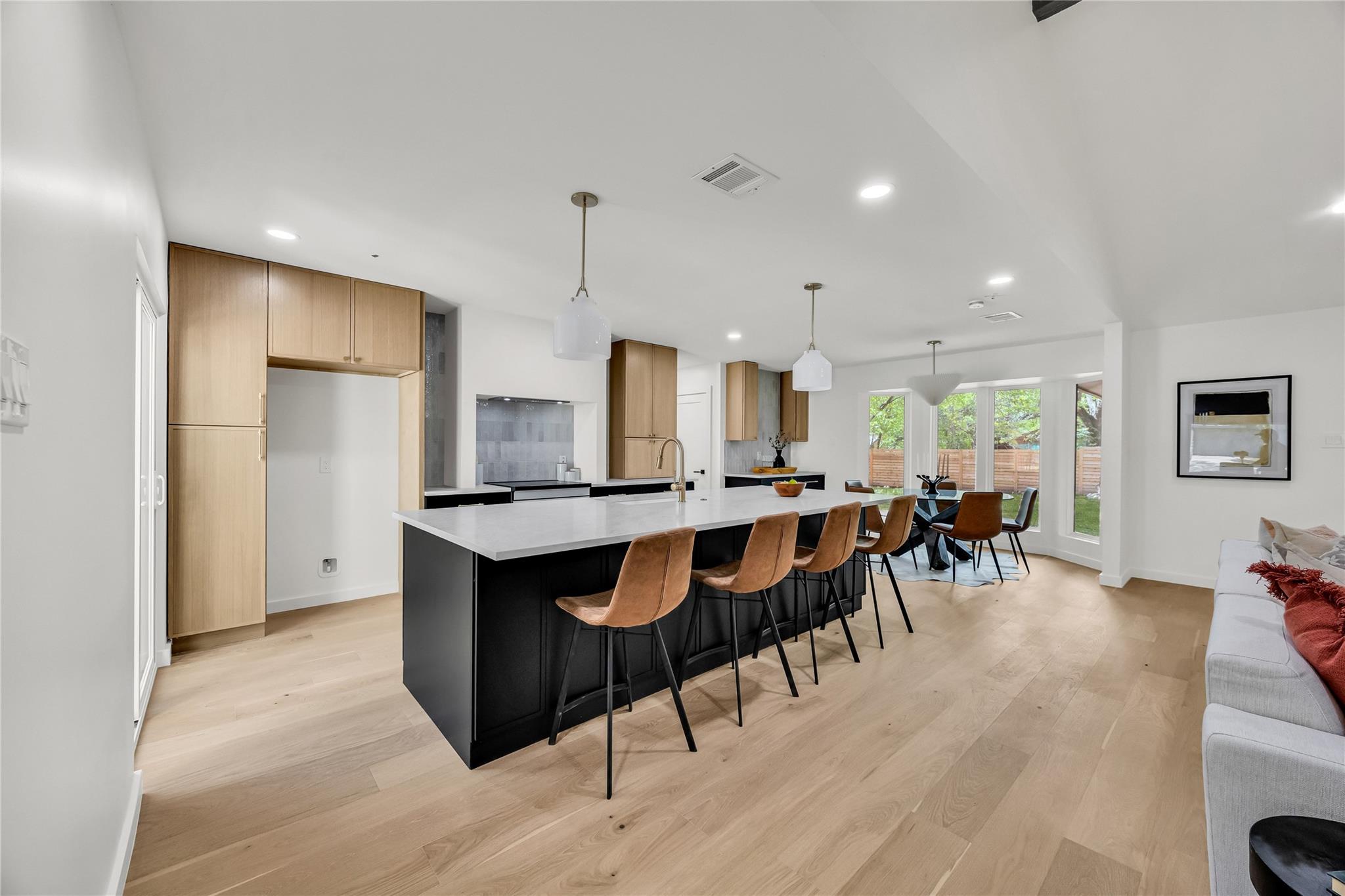 2501 Crownspoint Dr, Austin, TX 78748