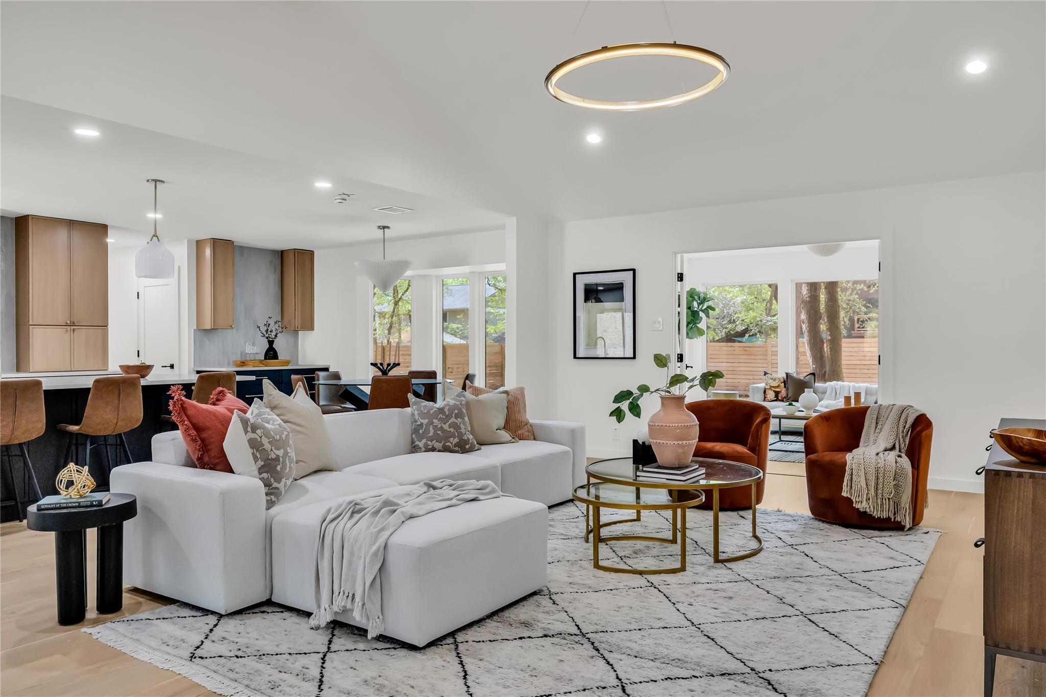 2501 Crownspoint Dr, Austin, TX 78748