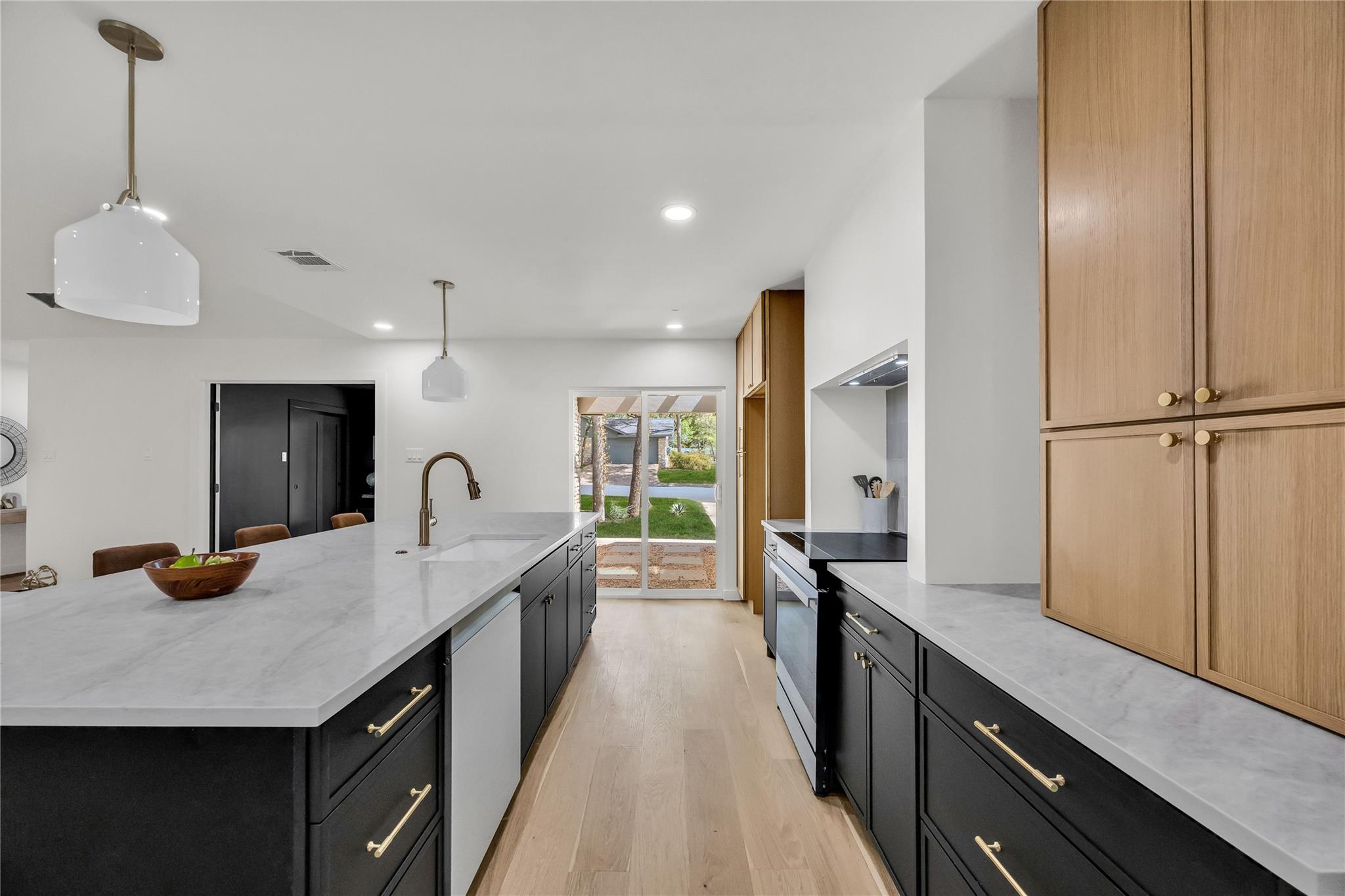 2501 Crownspoint Dr, Austin, TX 78748