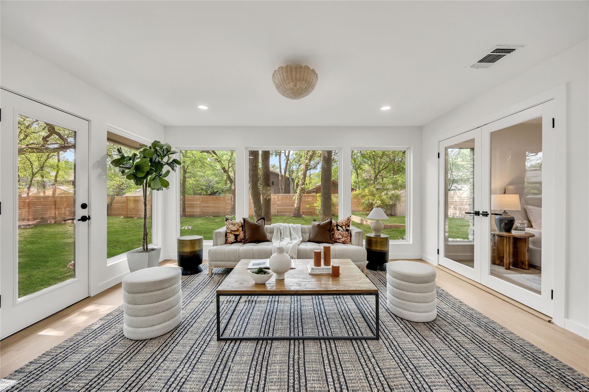 2501 Crownspoint Dr, Austin, TX 78748