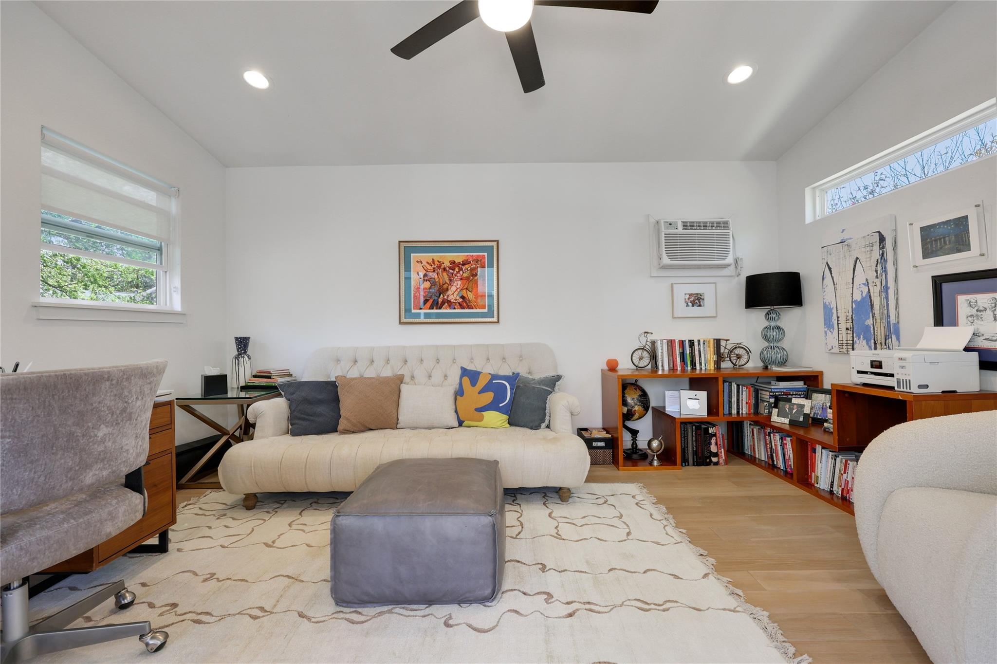 7902 Copano Dr, Austin, TX 78749