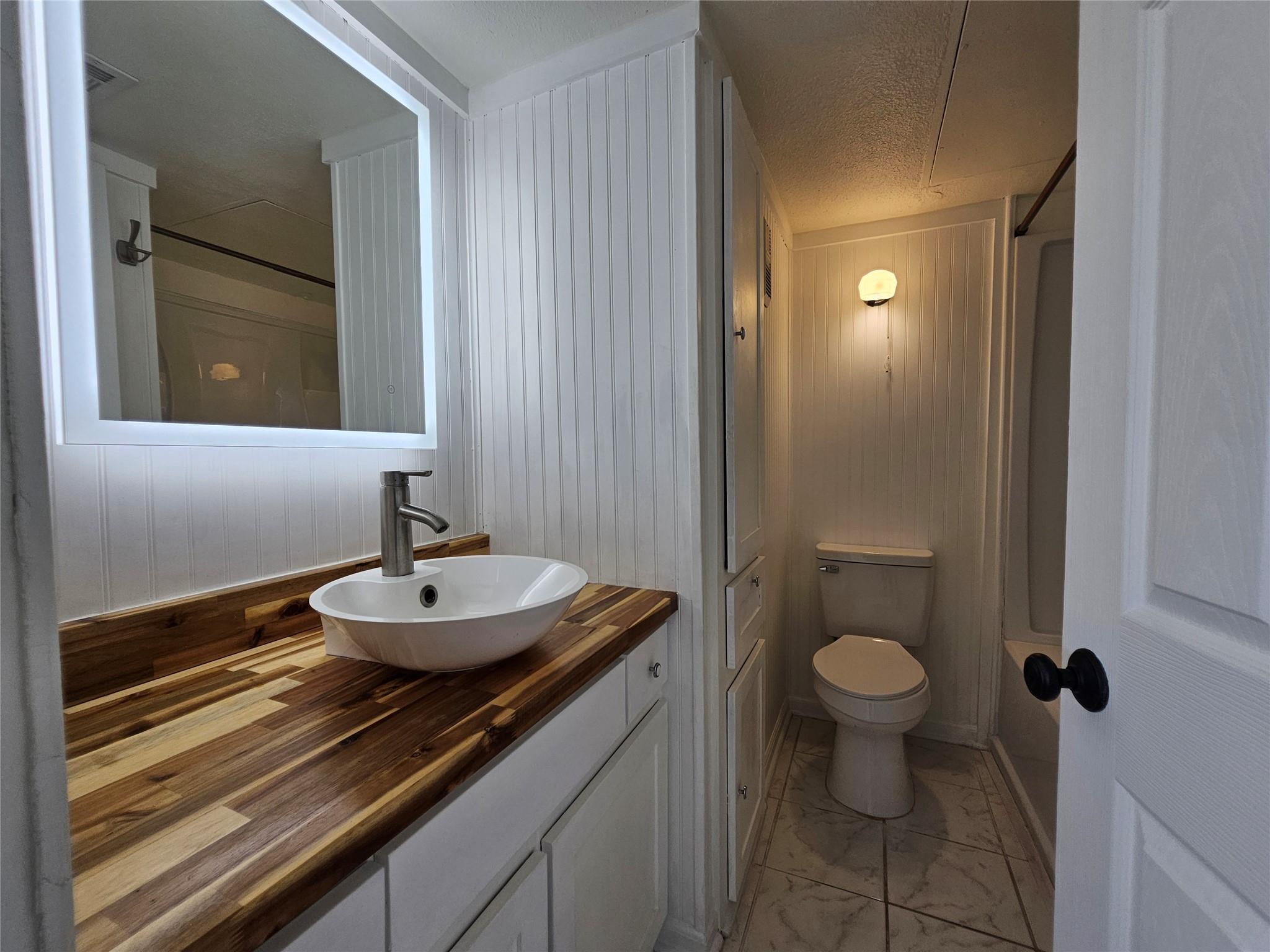 6903 Deatonhill Dr # 2, Austin, TX 78745