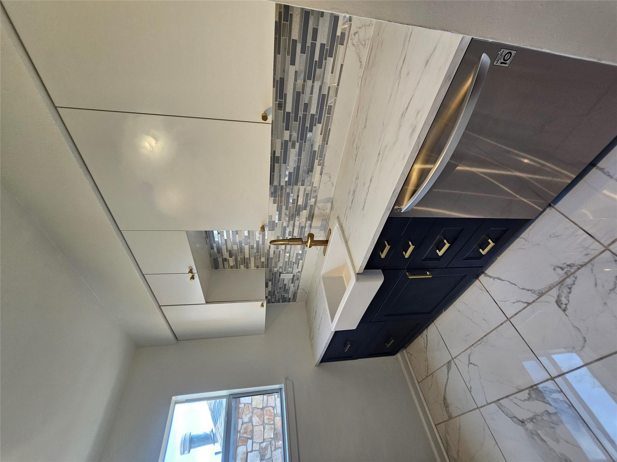 6903 Deatonhill Dr # 2, Austin, TX 78745