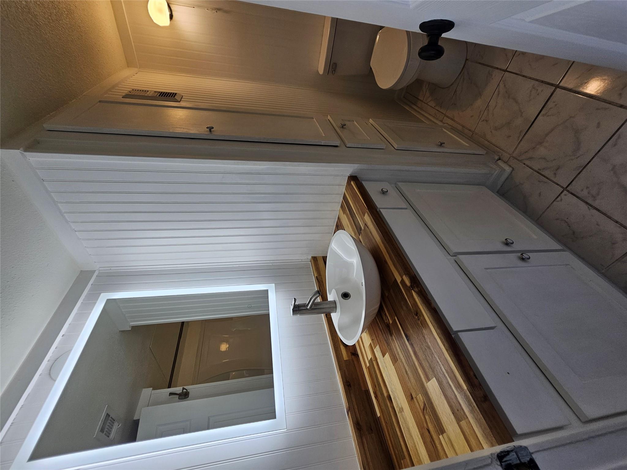 6903 Deatonhill Dr # 2, Austin, TX 78745