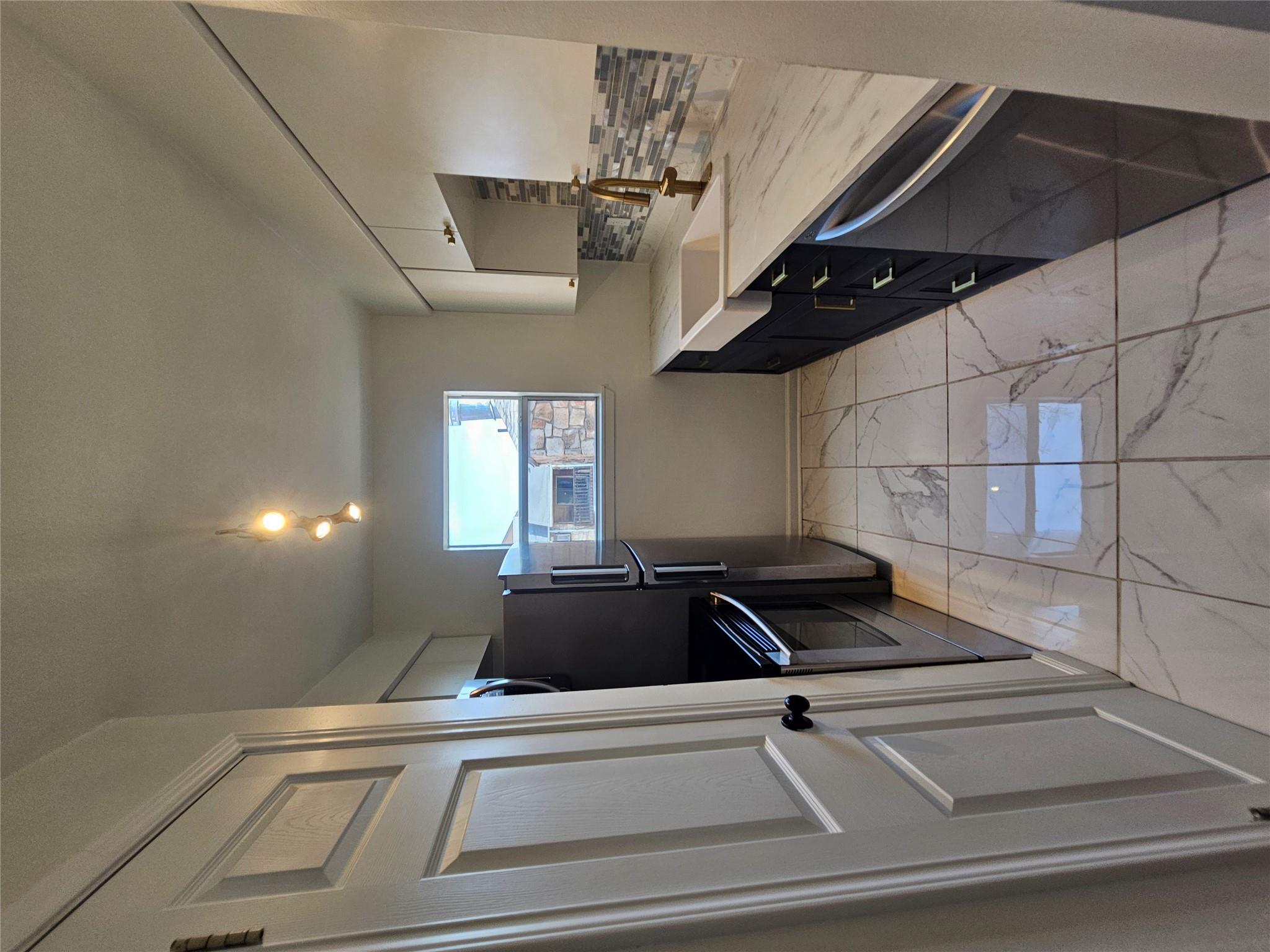 6903 Deatonhill Dr # 2, Austin, TX 78745