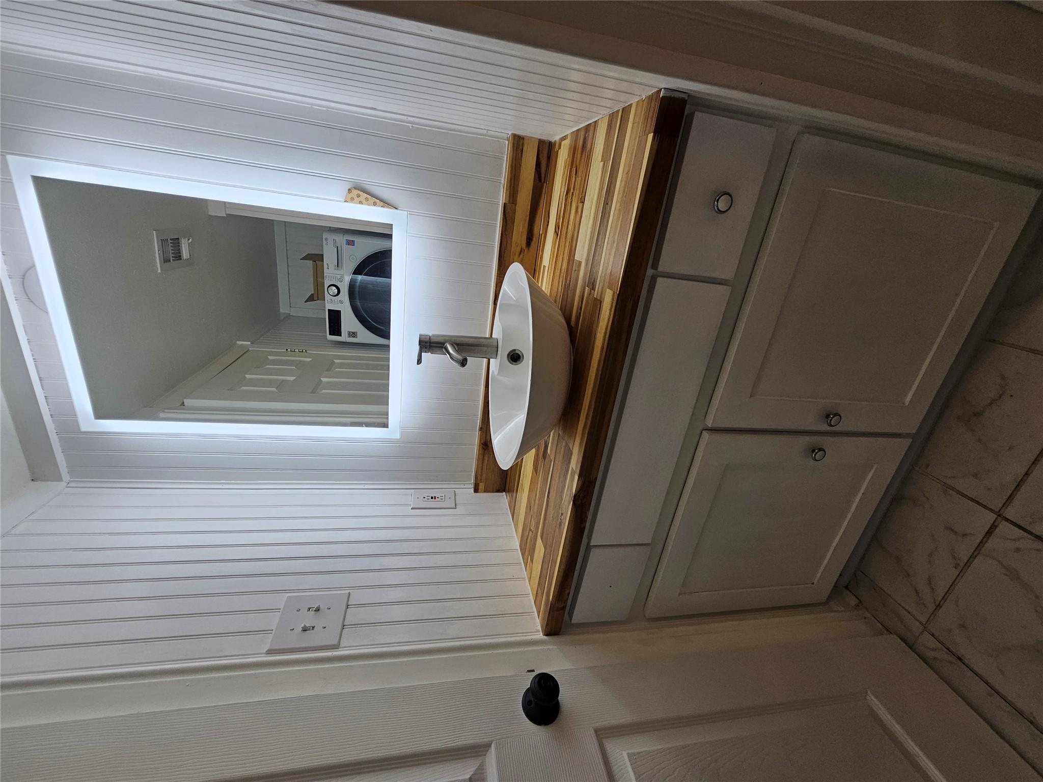 6903 Deatonhill Dr # 2, Austin, TX 78745