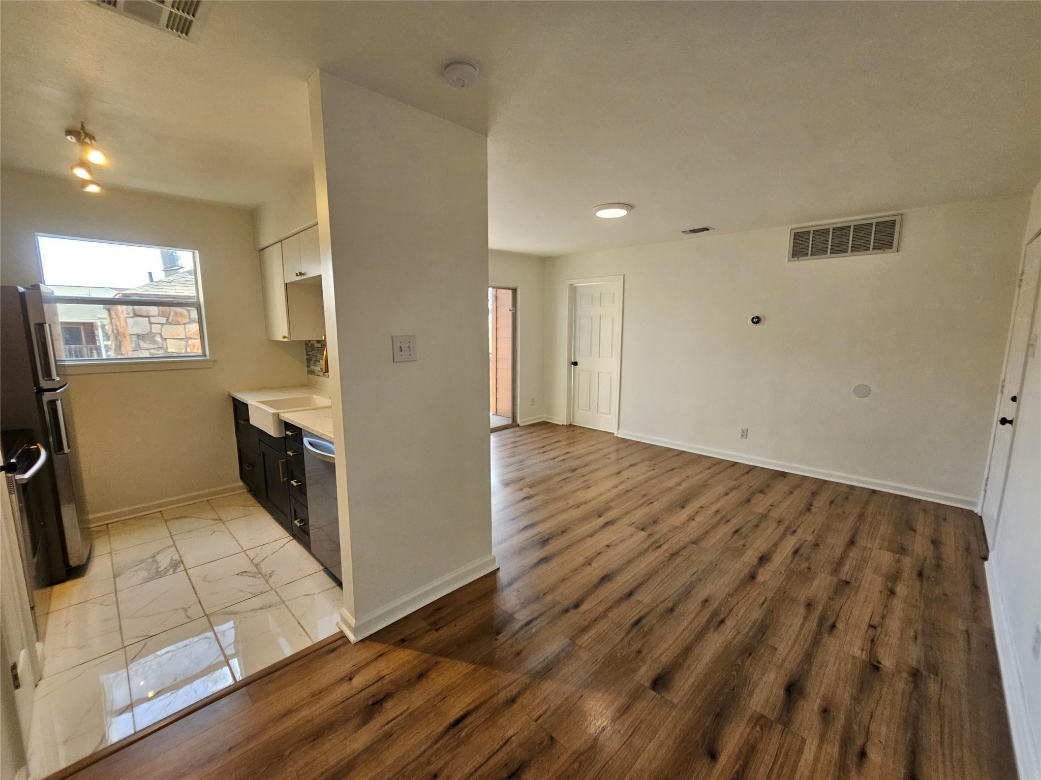 6903 Deatonhill Dr # 2, Austin, TX 78745