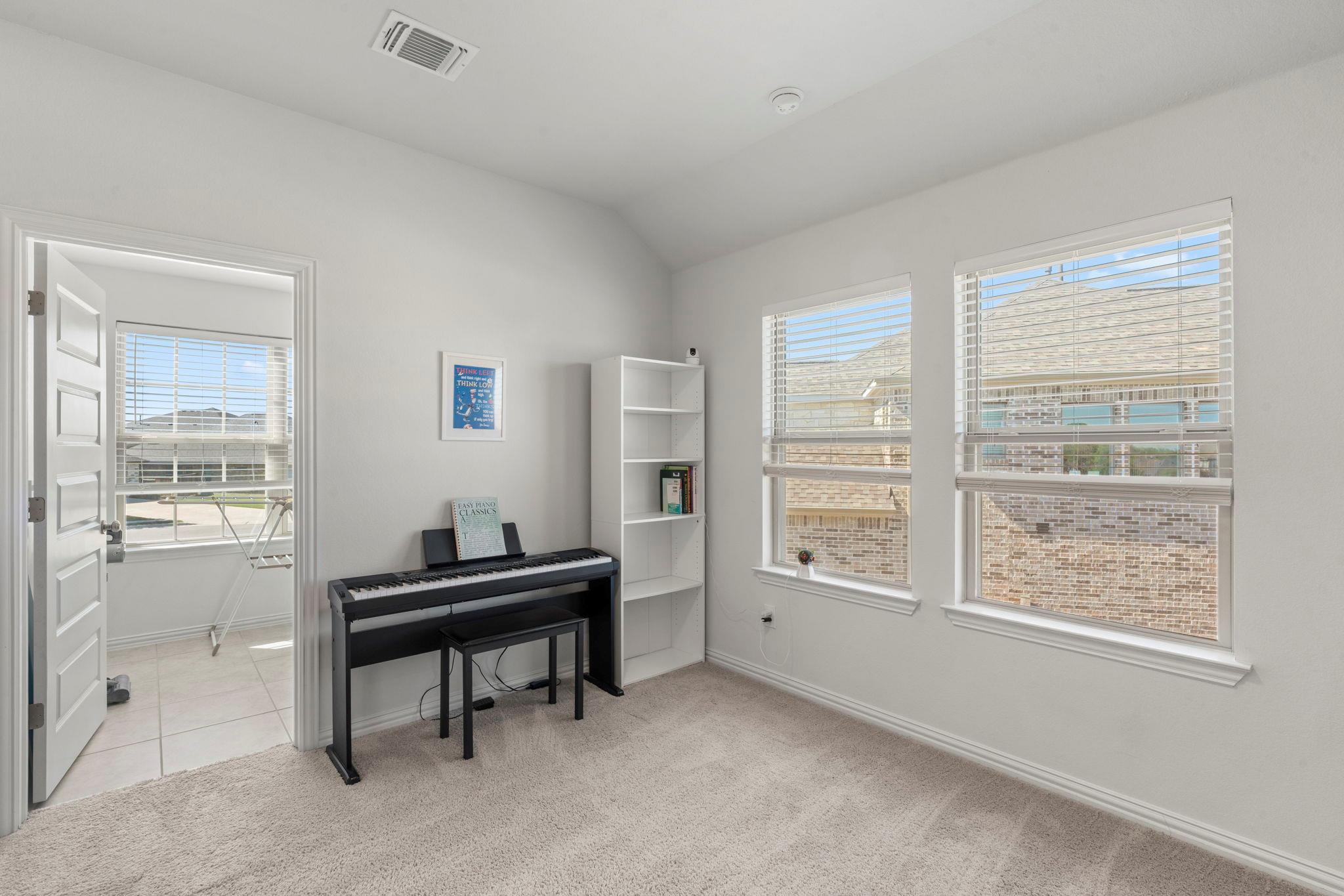 705 Coyote Creek Way, Kyle, TX 78640