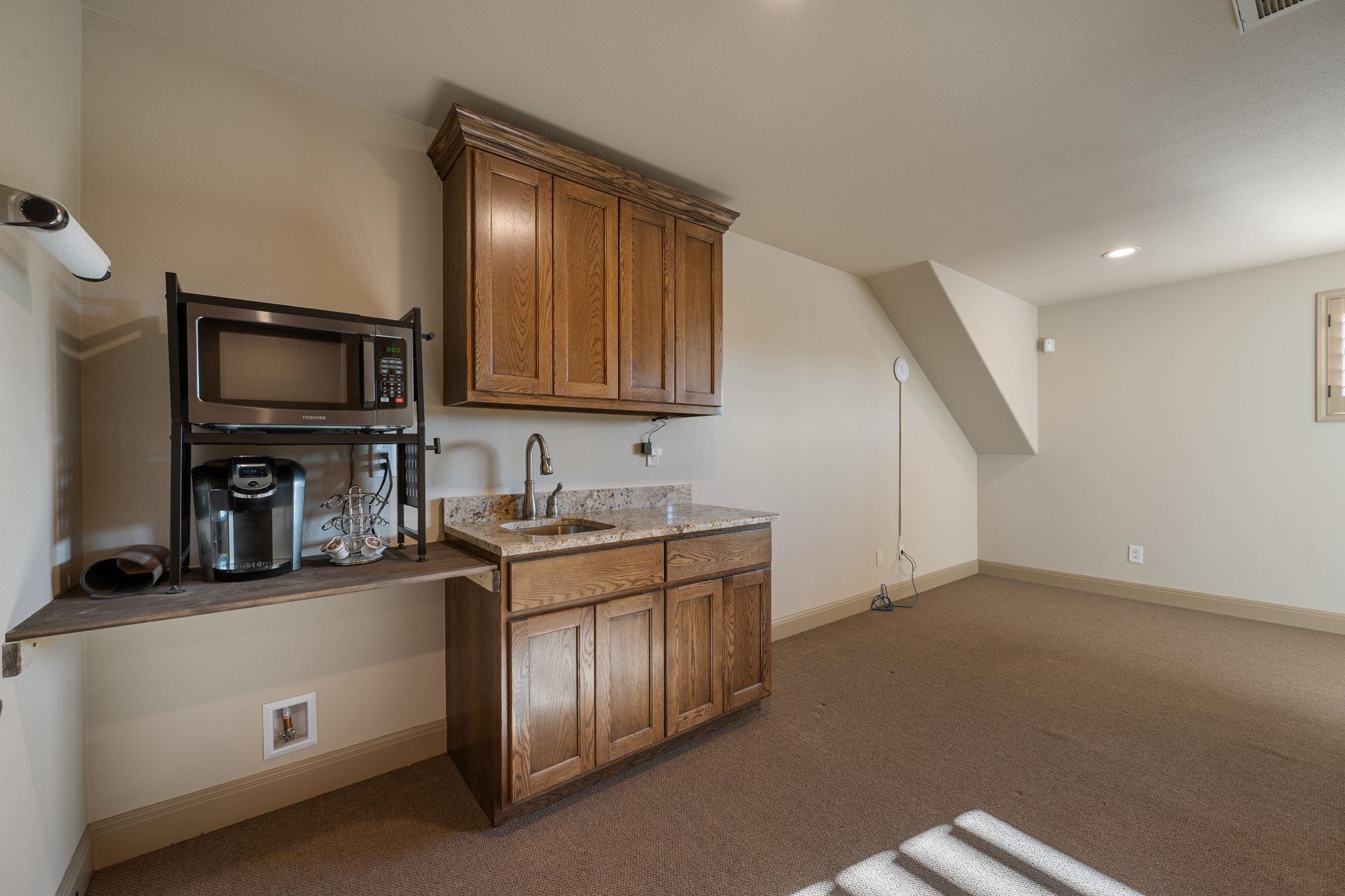 204 Overlook Ct, Georgetown, TX 78628