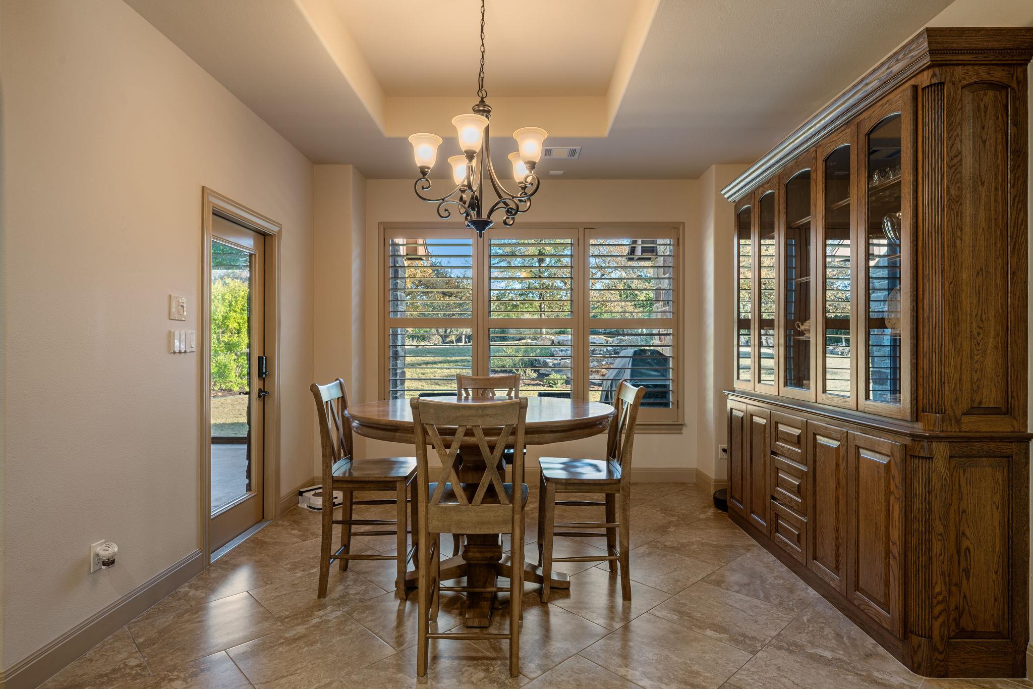 204 Overlook Ct, Georgetown, TX 78628