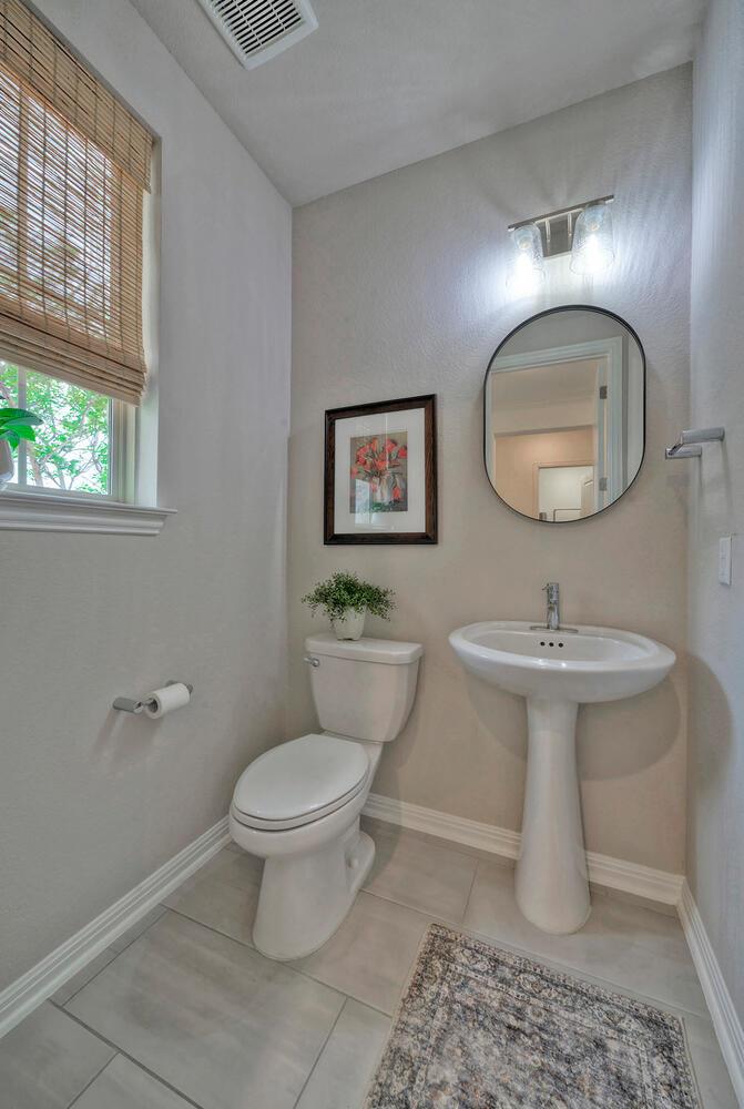 106 Cartwheel Bnd # 55, Austin, TX 78738