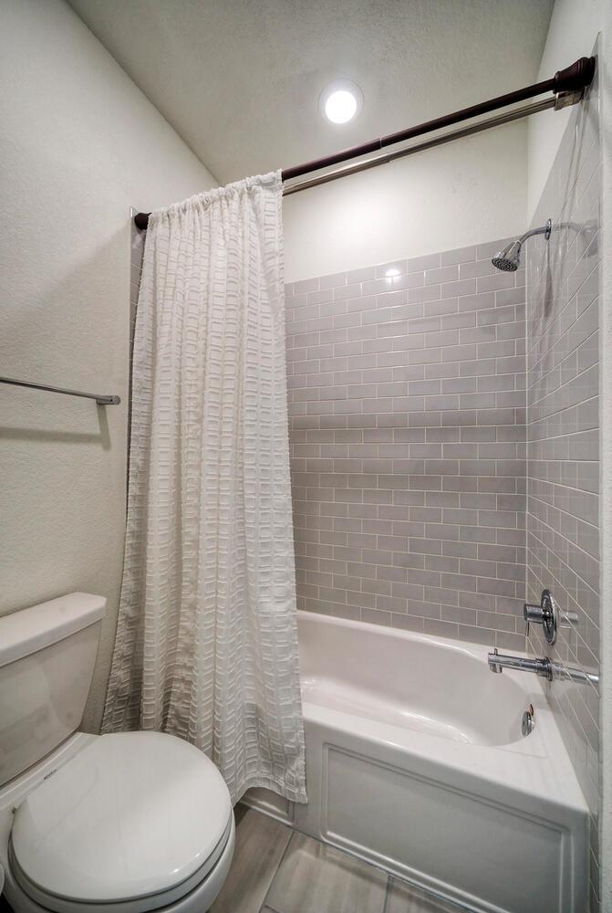 106 Cartwheel Bnd # 55, Austin, TX 78738