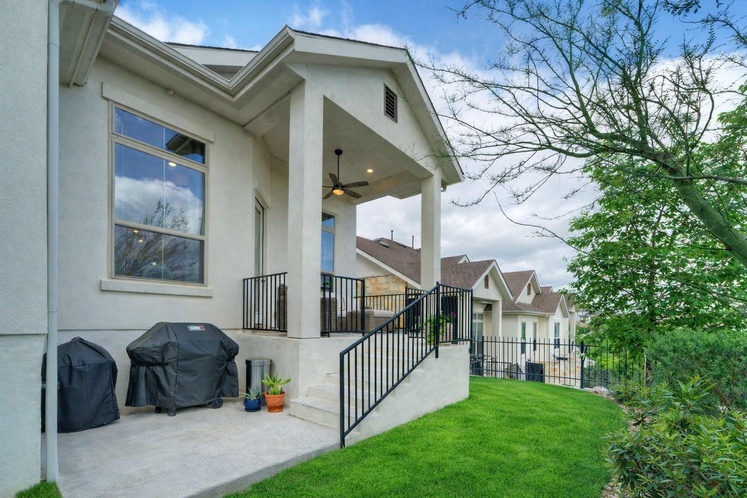 106 Cartwheel Bnd # 55, Austin, TX 78738