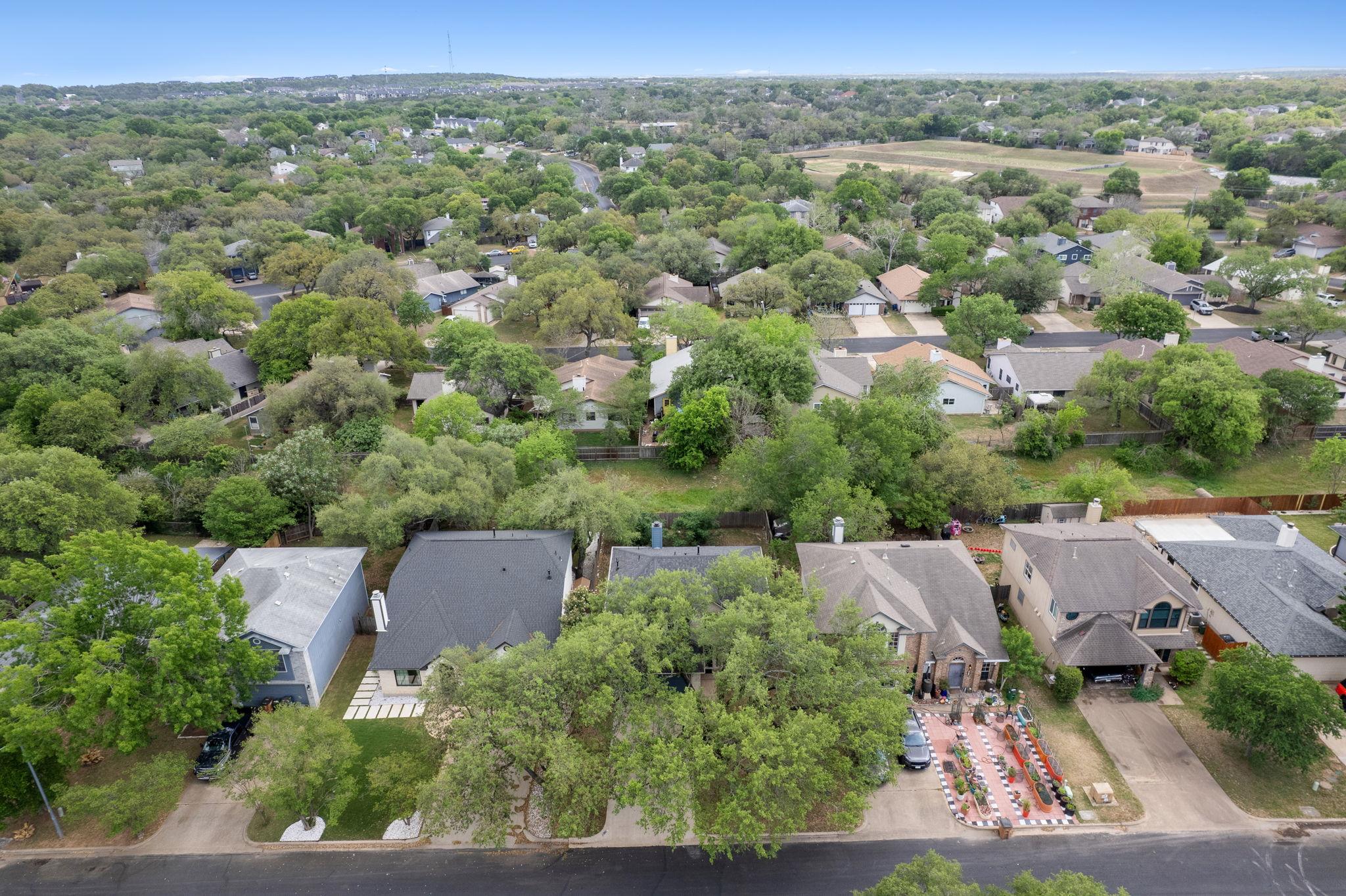 4515 Alta Loma Dr, Austin, TX 78749