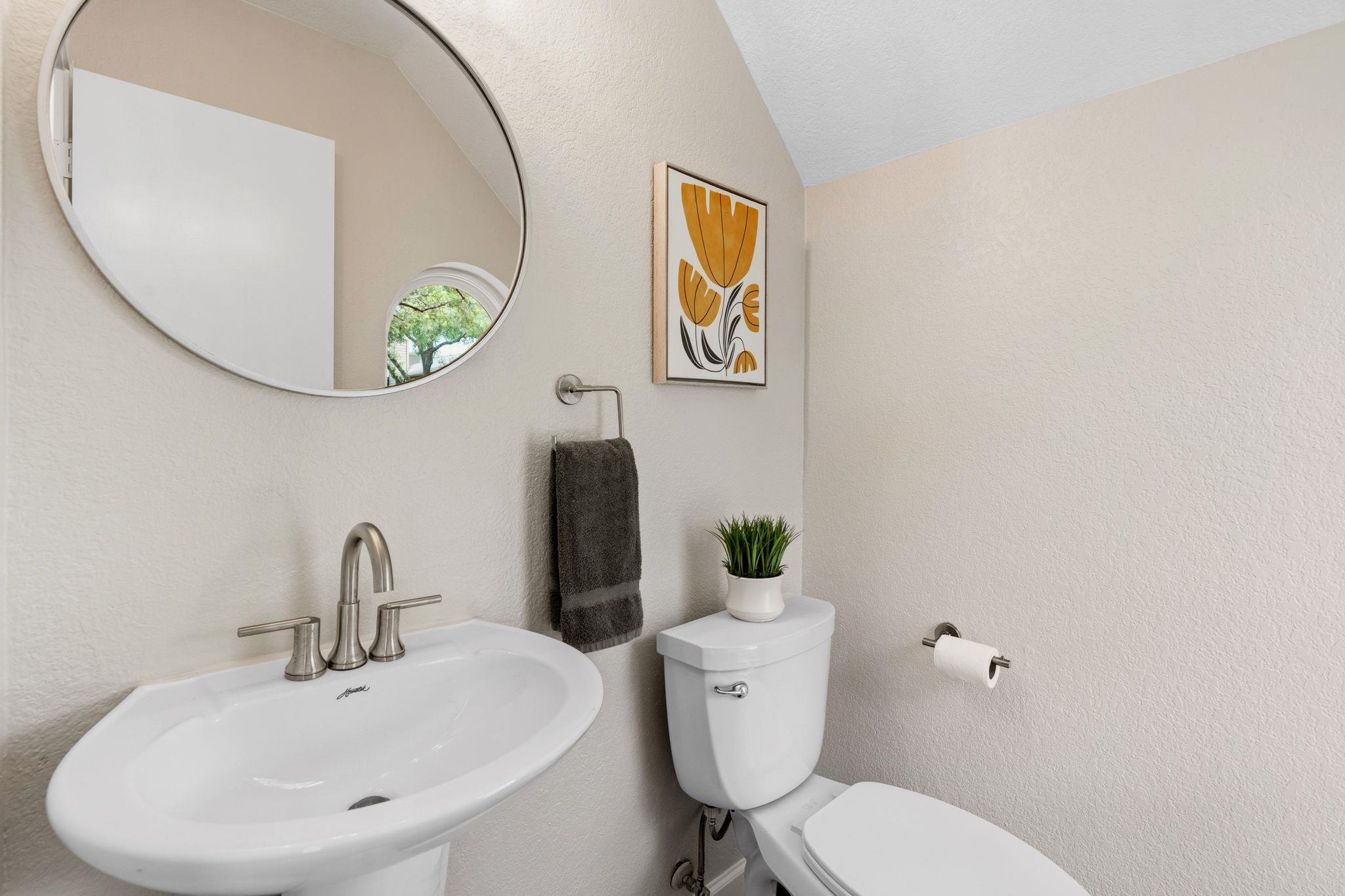 4515 Alta Loma Dr, Austin, TX 78749