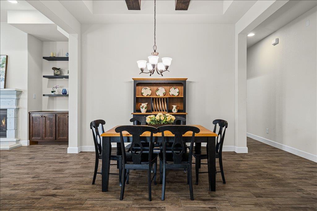 109 Pink Granite Blvd, Dripping Springs, TX 78620