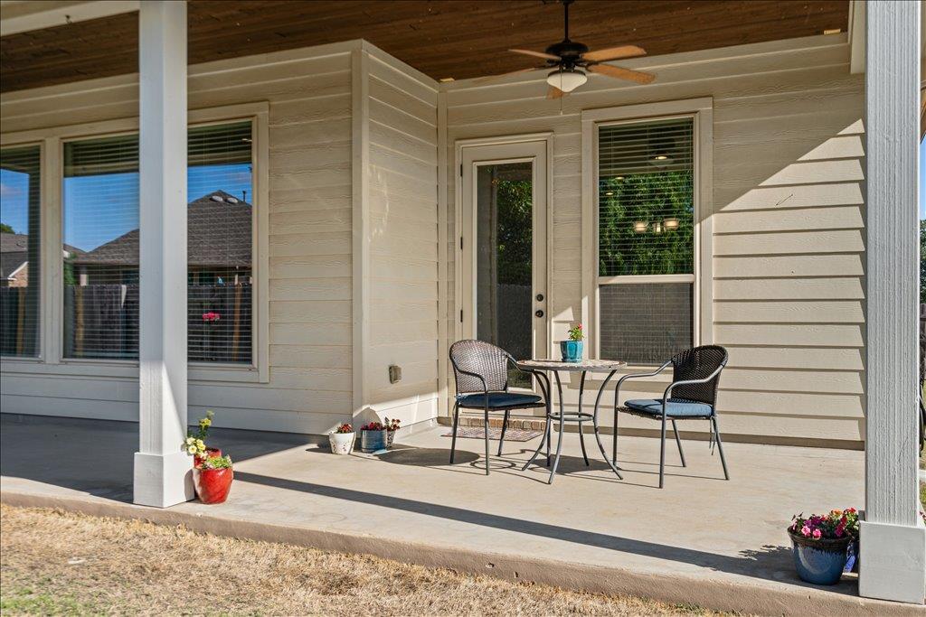 109 Pink Granite Blvd, Dripping Springs, TX 78620