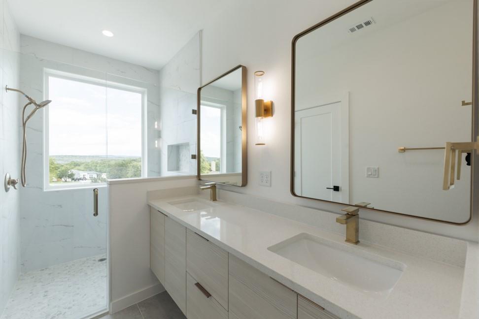 21515A Patton Ave # 2, Lago Vista, TX 78645